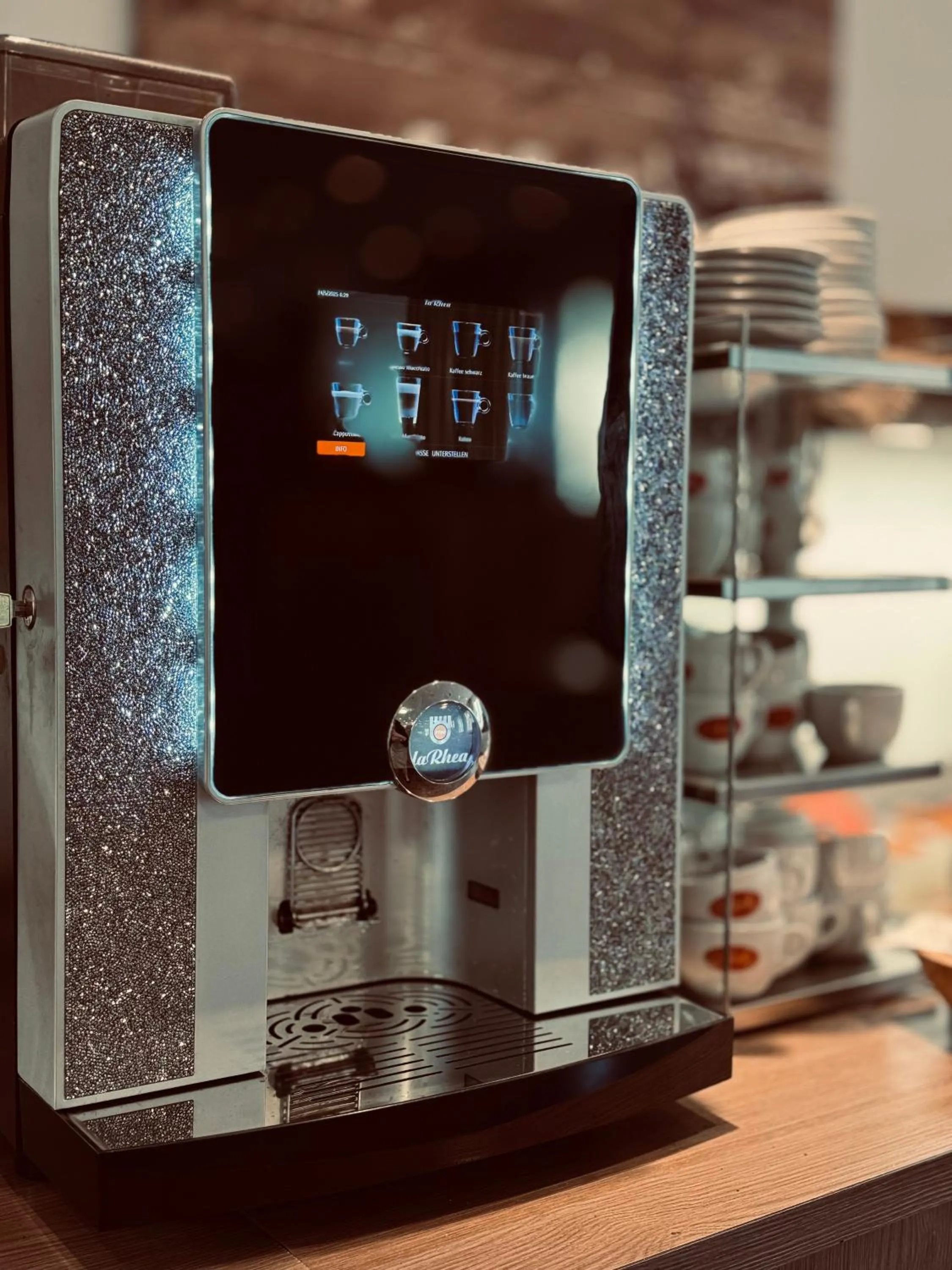 Coffee/tea facilities in Hotel Goldener Adler Wattens