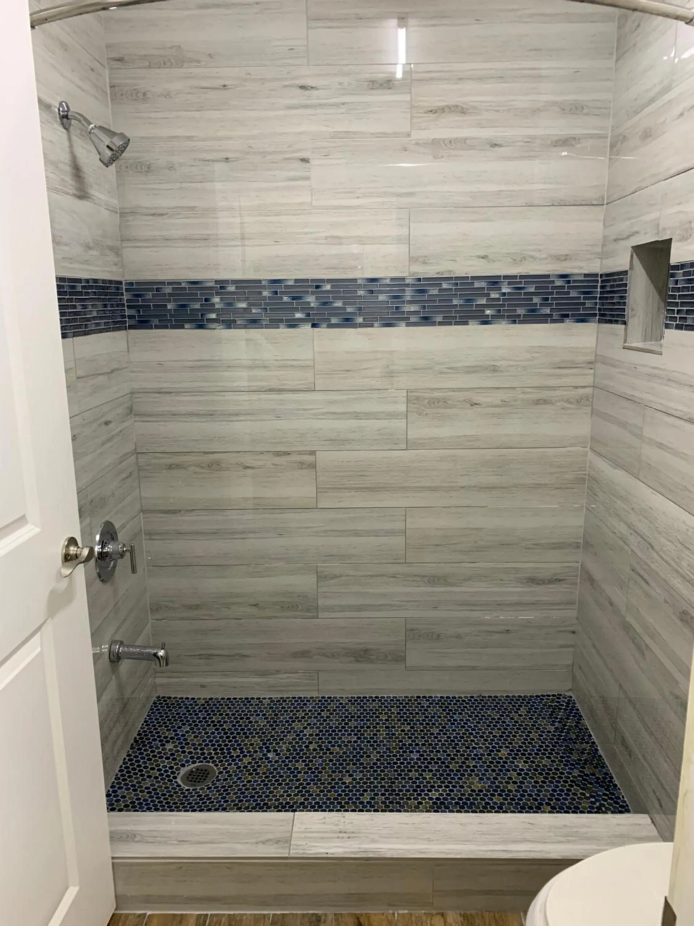 Steam room in SouthTown S.A. Inn