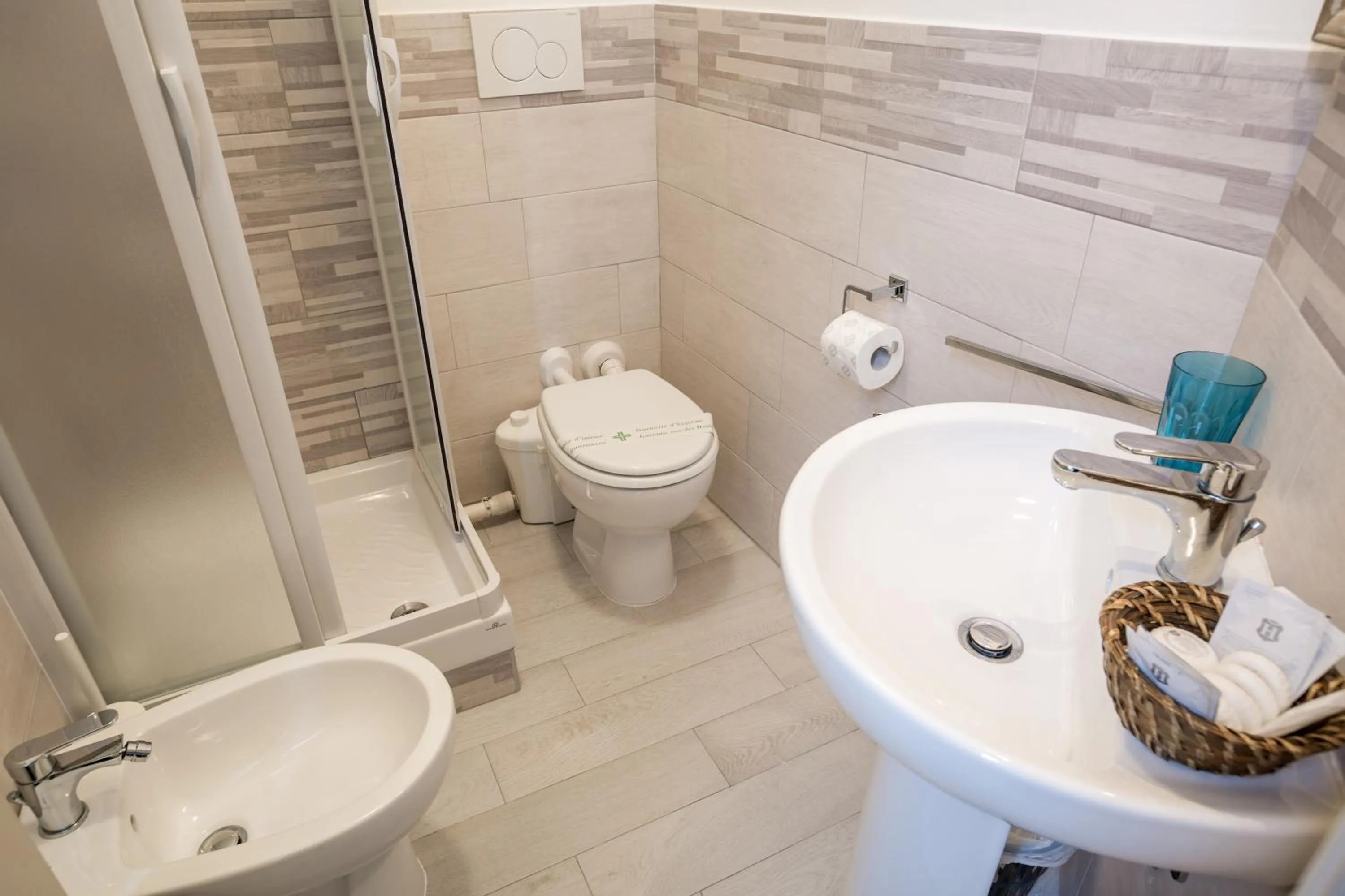 Toilet in Suites Piazza Del Popolo