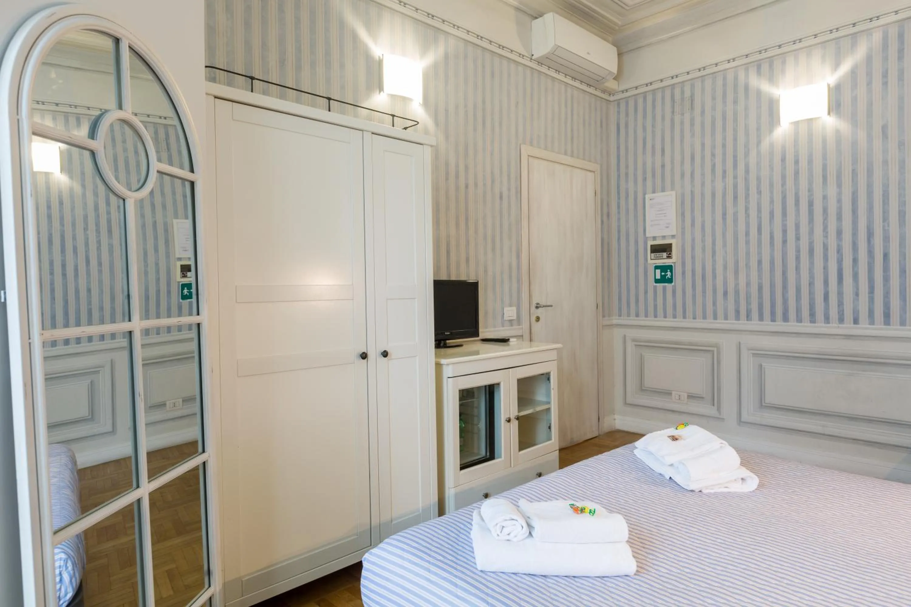 Bedroom, Bed in Suites Piazza Del Popolo