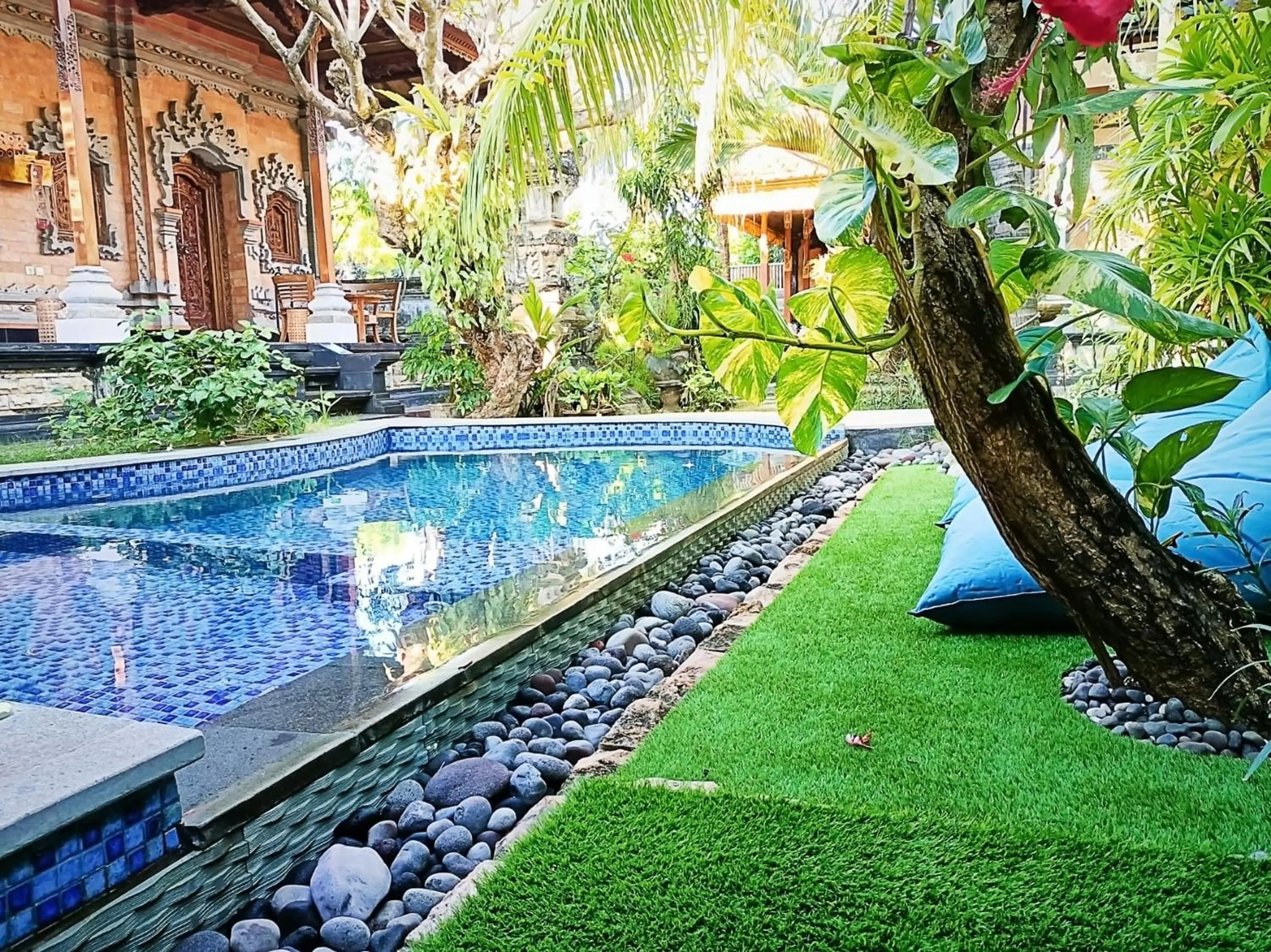 Pool view in Green Palace Homestay