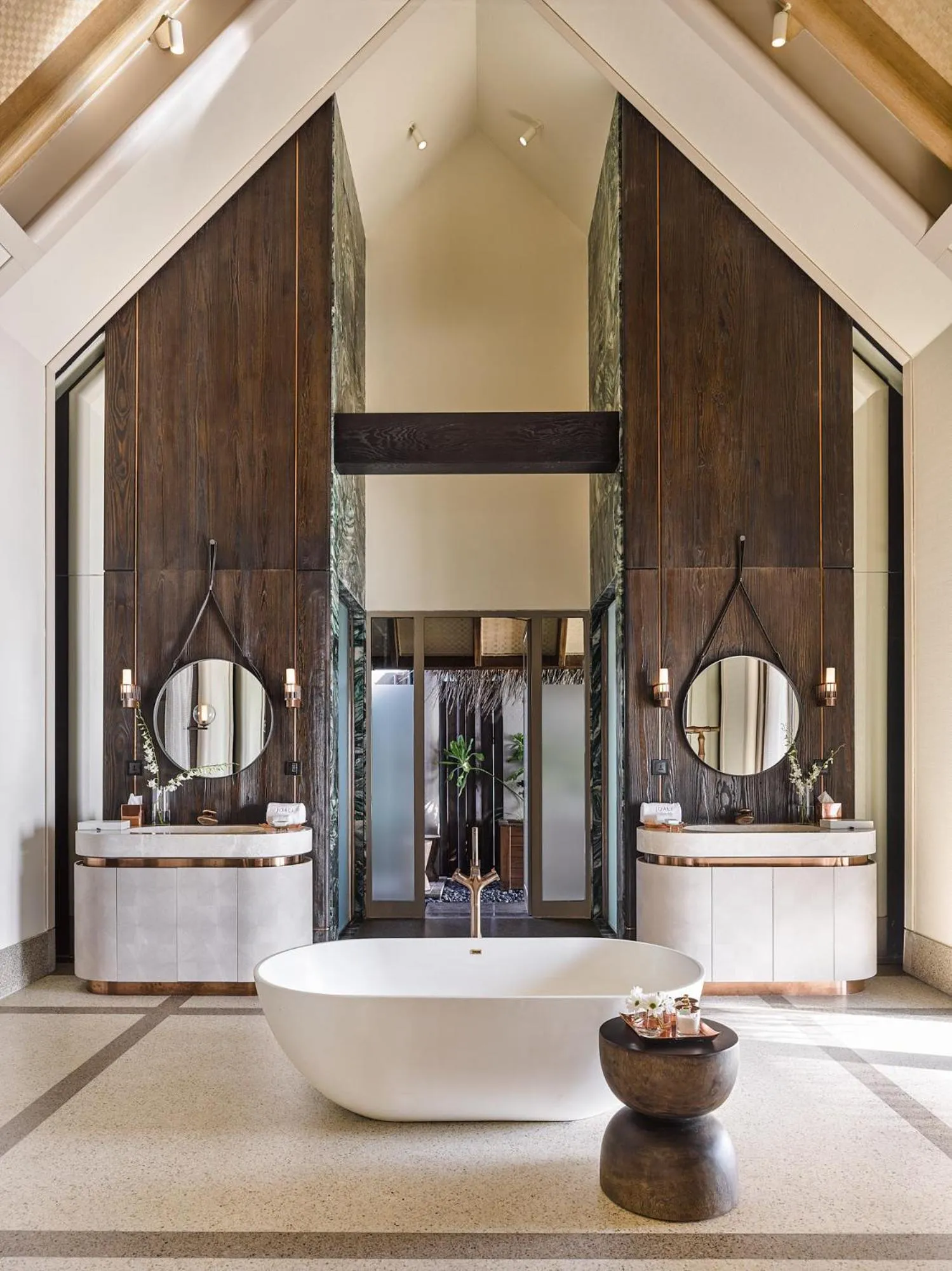 Bathroom in JOALI Maldives