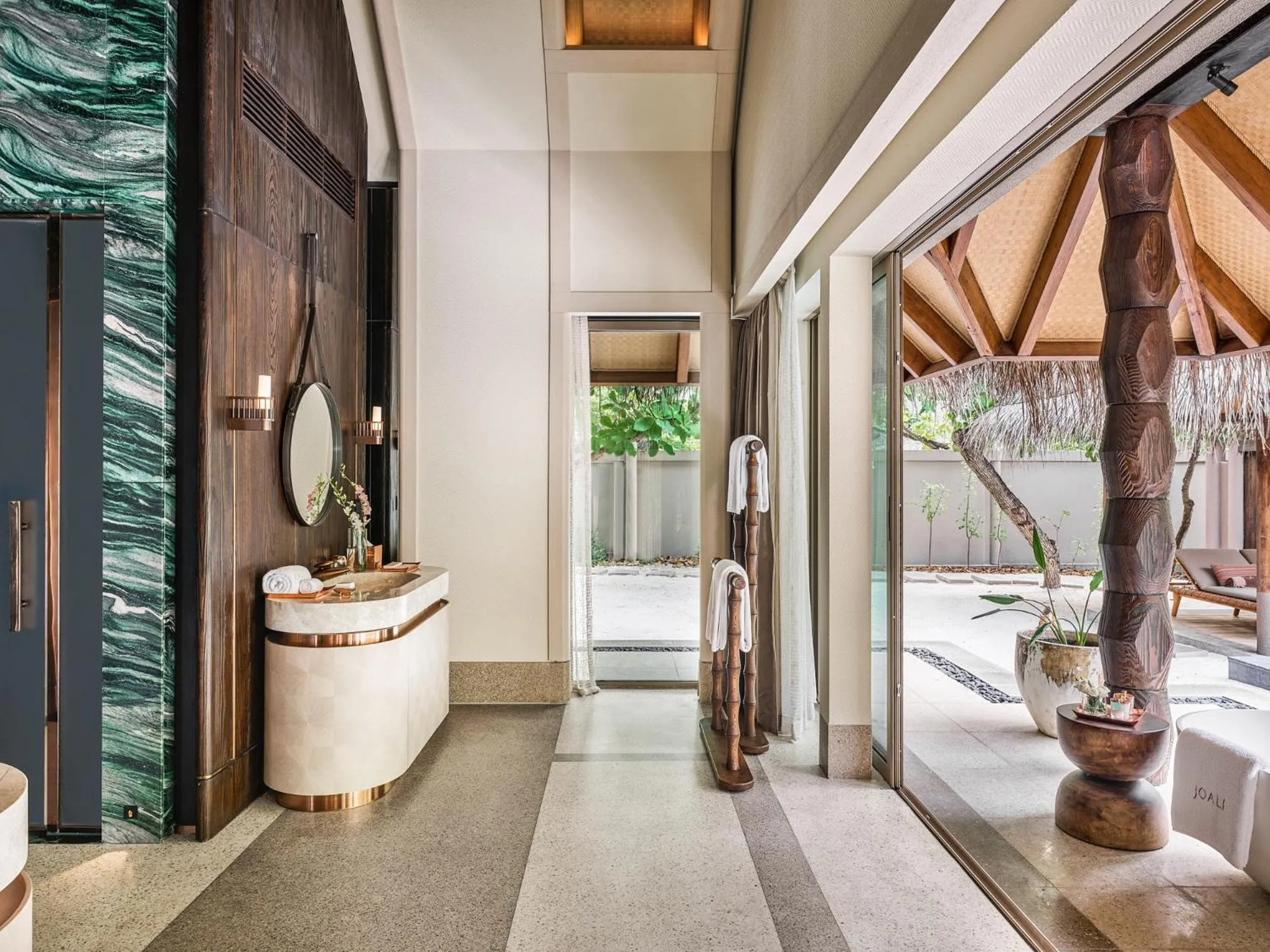 Bathroom in JOALI Maldives