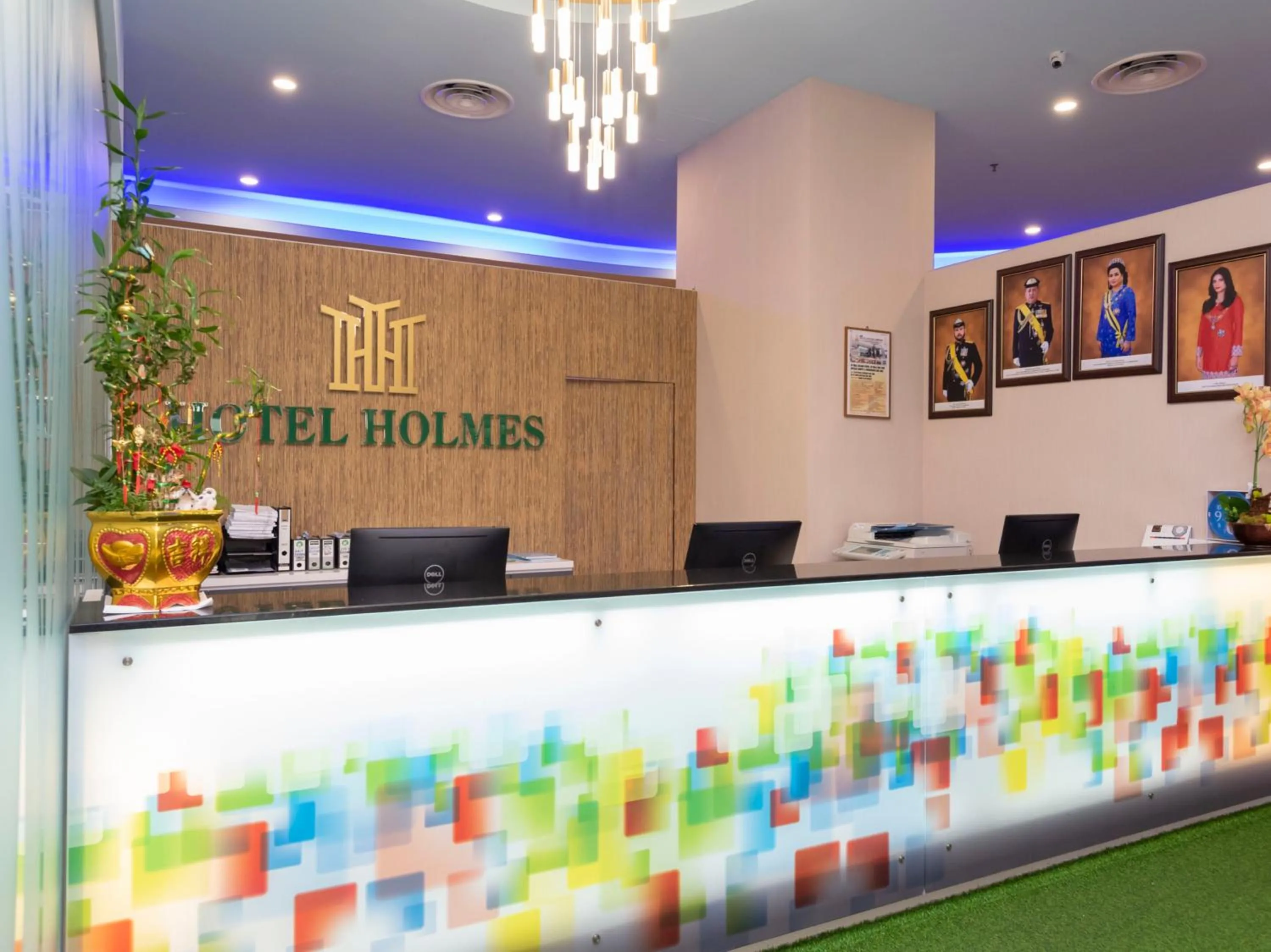 Lobby or reception in Hotel Holmes Gp