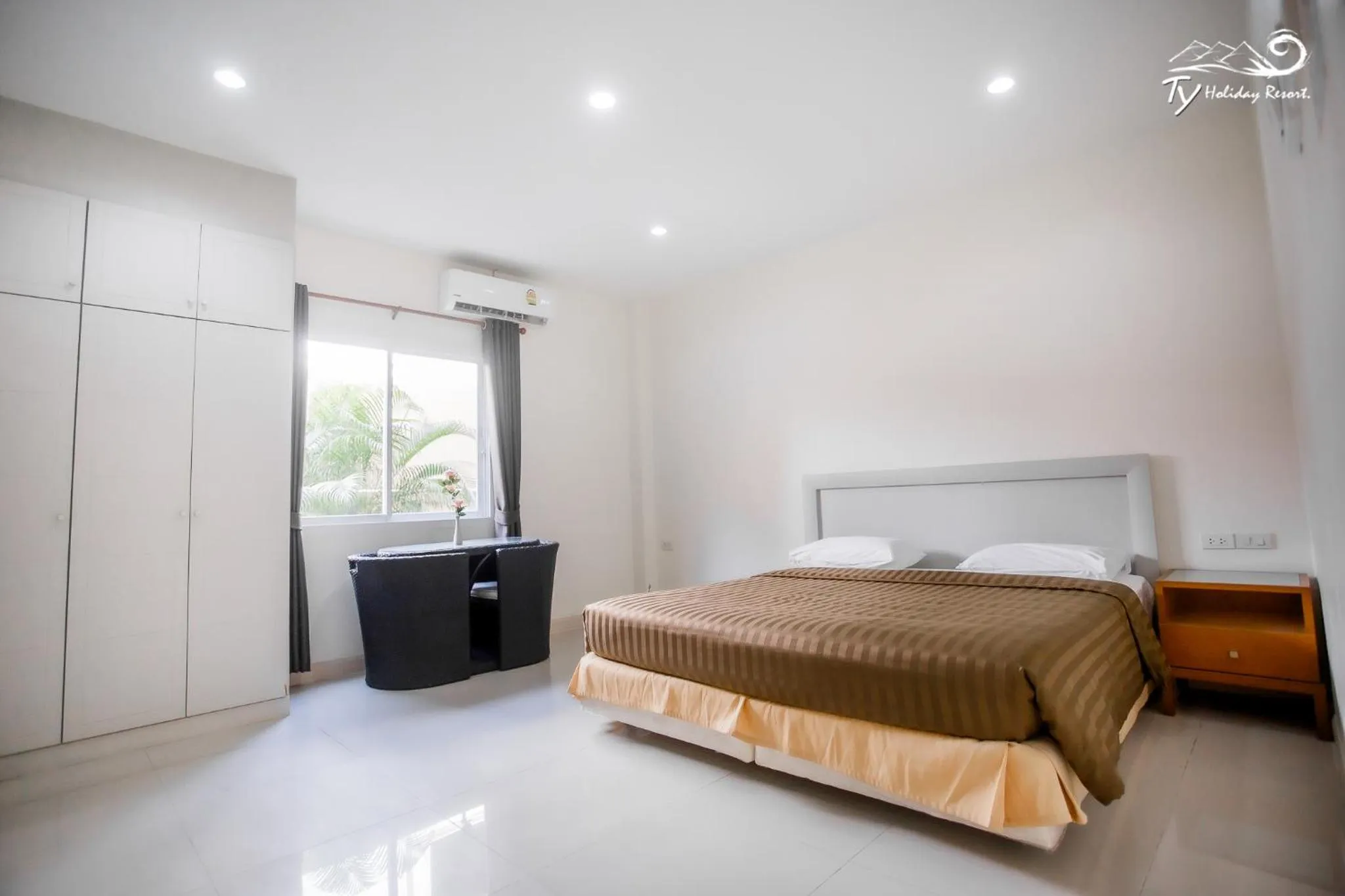 Bed in TY Holiday Resort