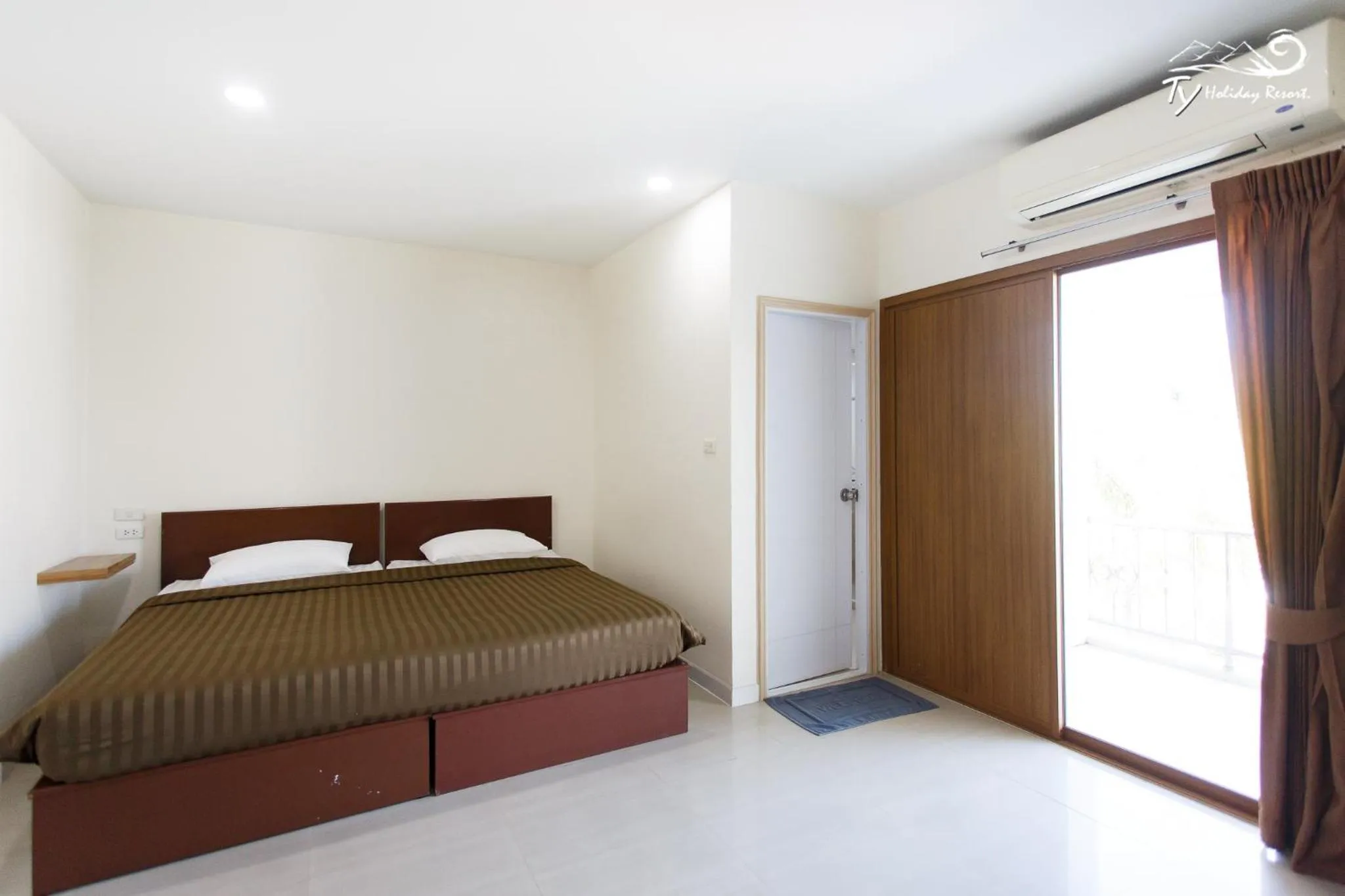 Bed in TY Holiday Resort