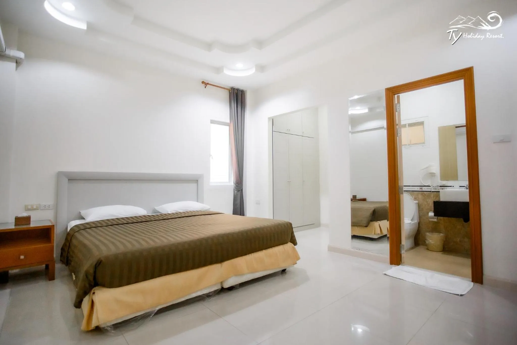 Bed in TY Holiday Resort