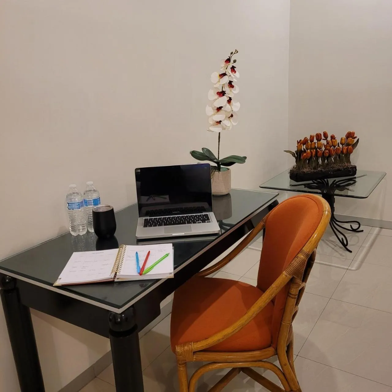 Photo of the whole room in Hotel CH