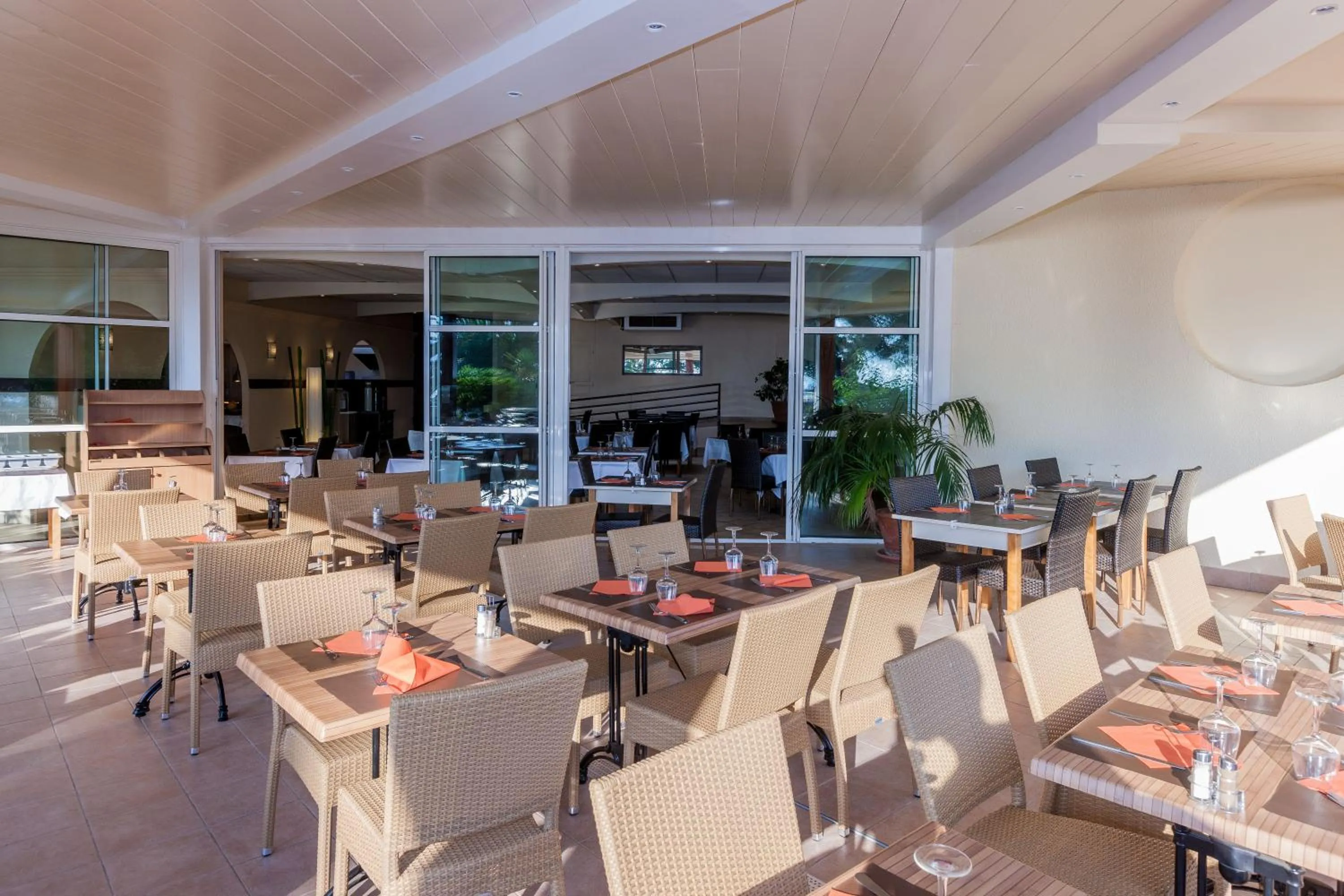Restaurant/places to eat in Hotel Club Marina Viva