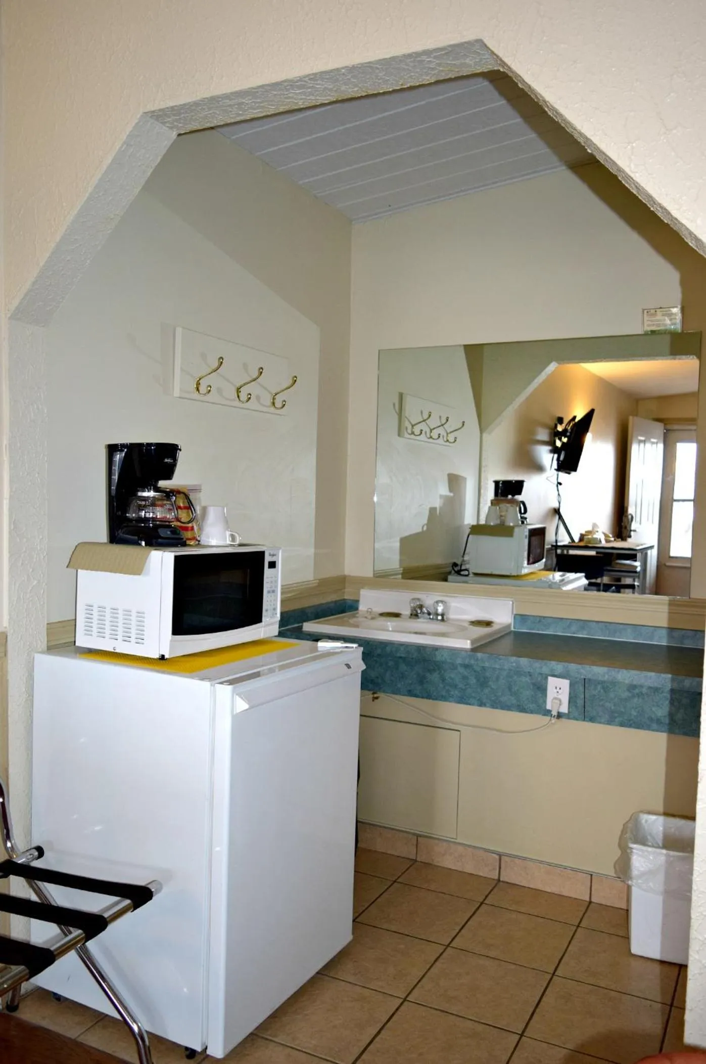 Centre Suite Inns Motel