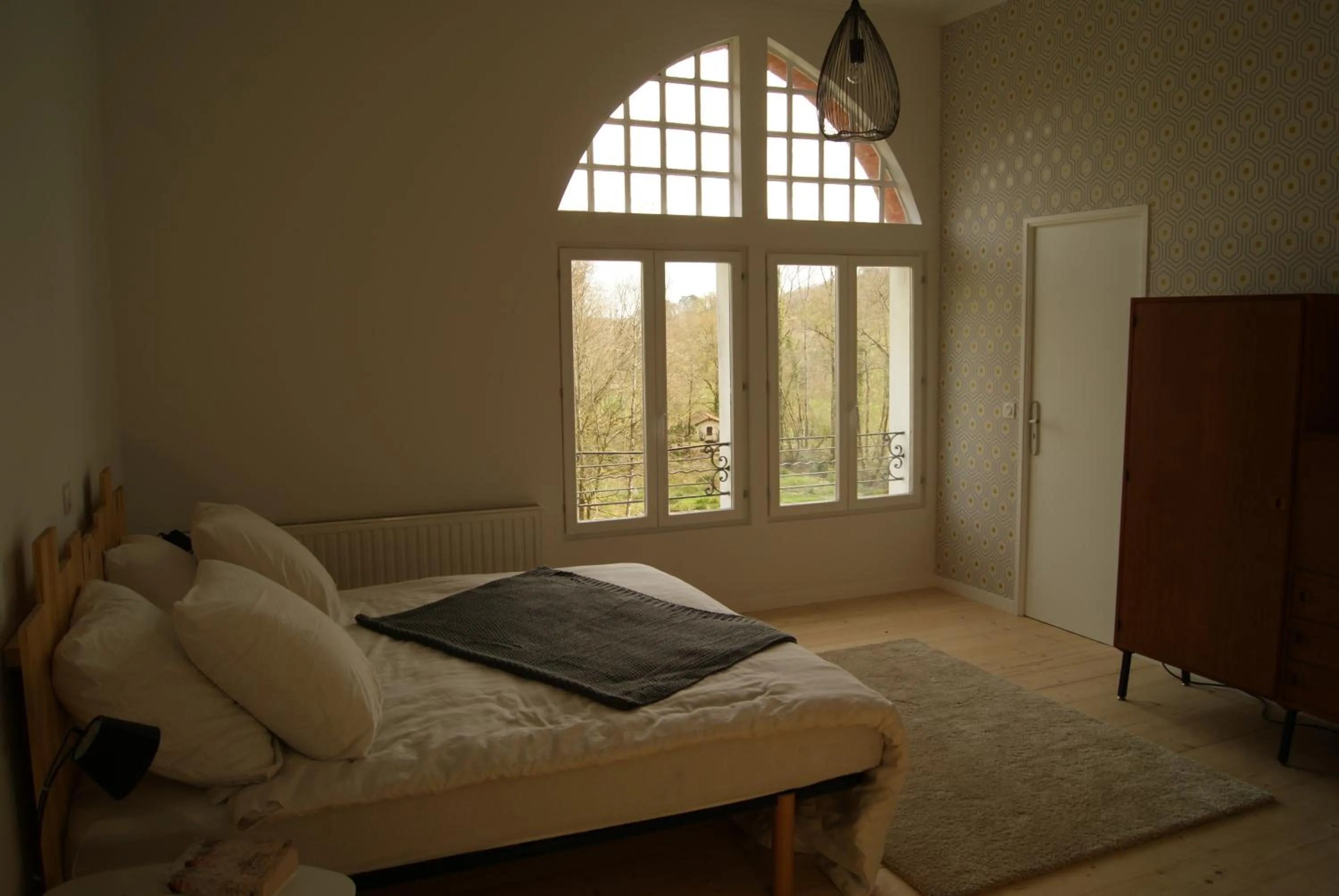 Bed in Chateau Saint Martin B&B