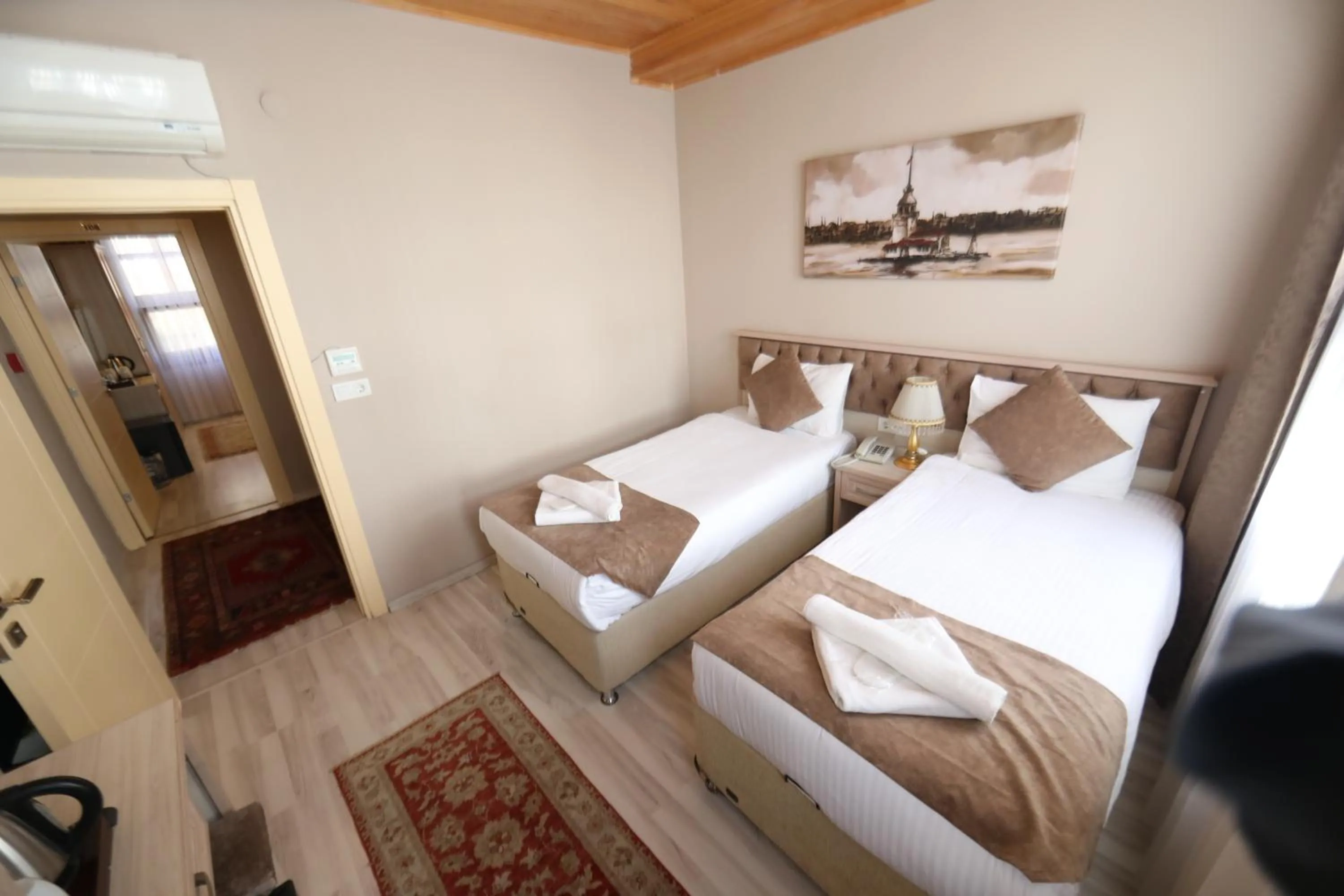 Bedroom, Bed in Sultans Royal Hotel