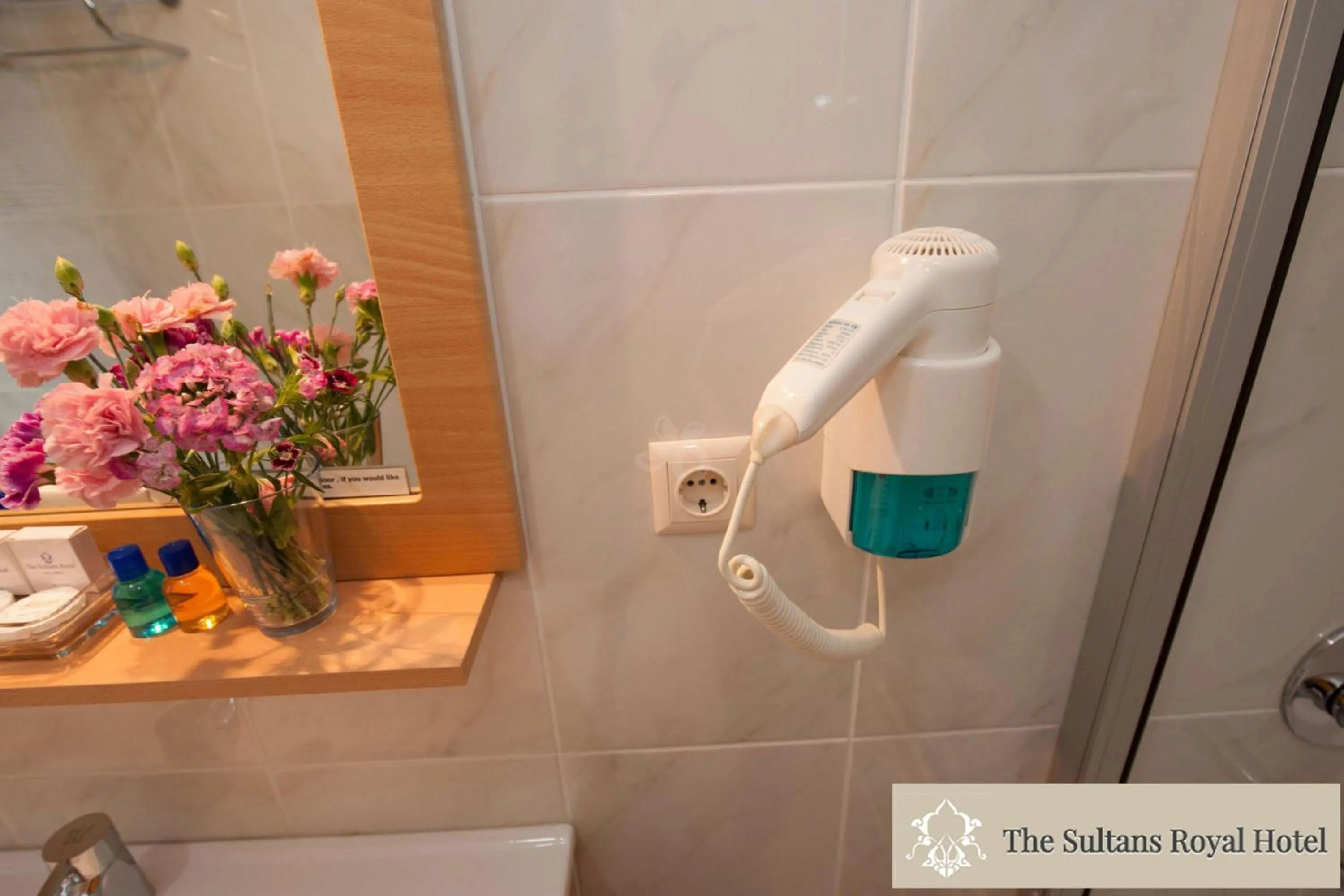 Bathroom in Sultans Royal Hotel