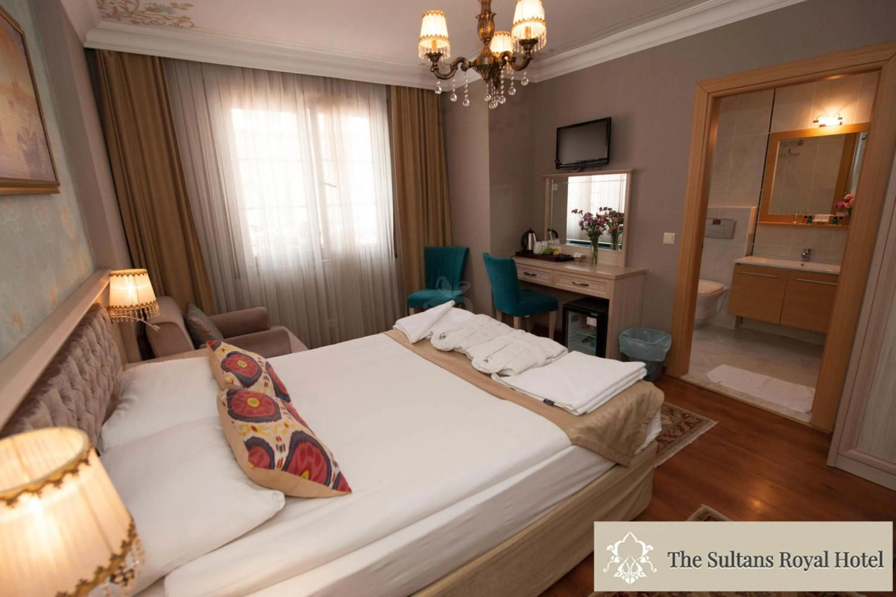 Photo of the whole room, Bed in Sultans Royal Hotel