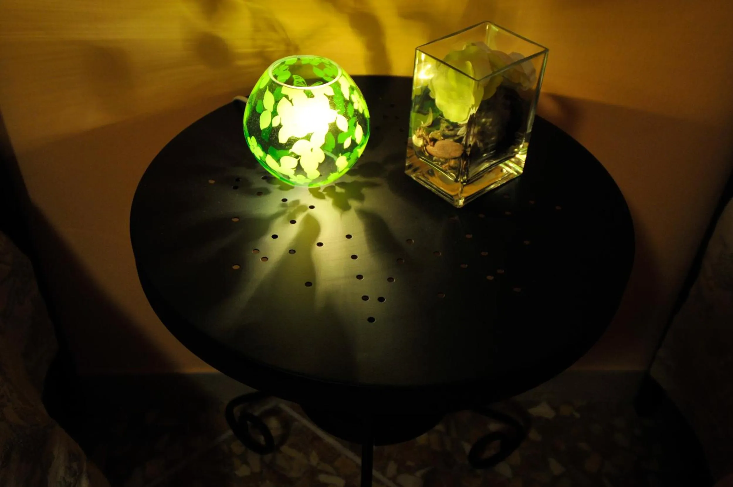 Decorative detail in B&B Gate 52