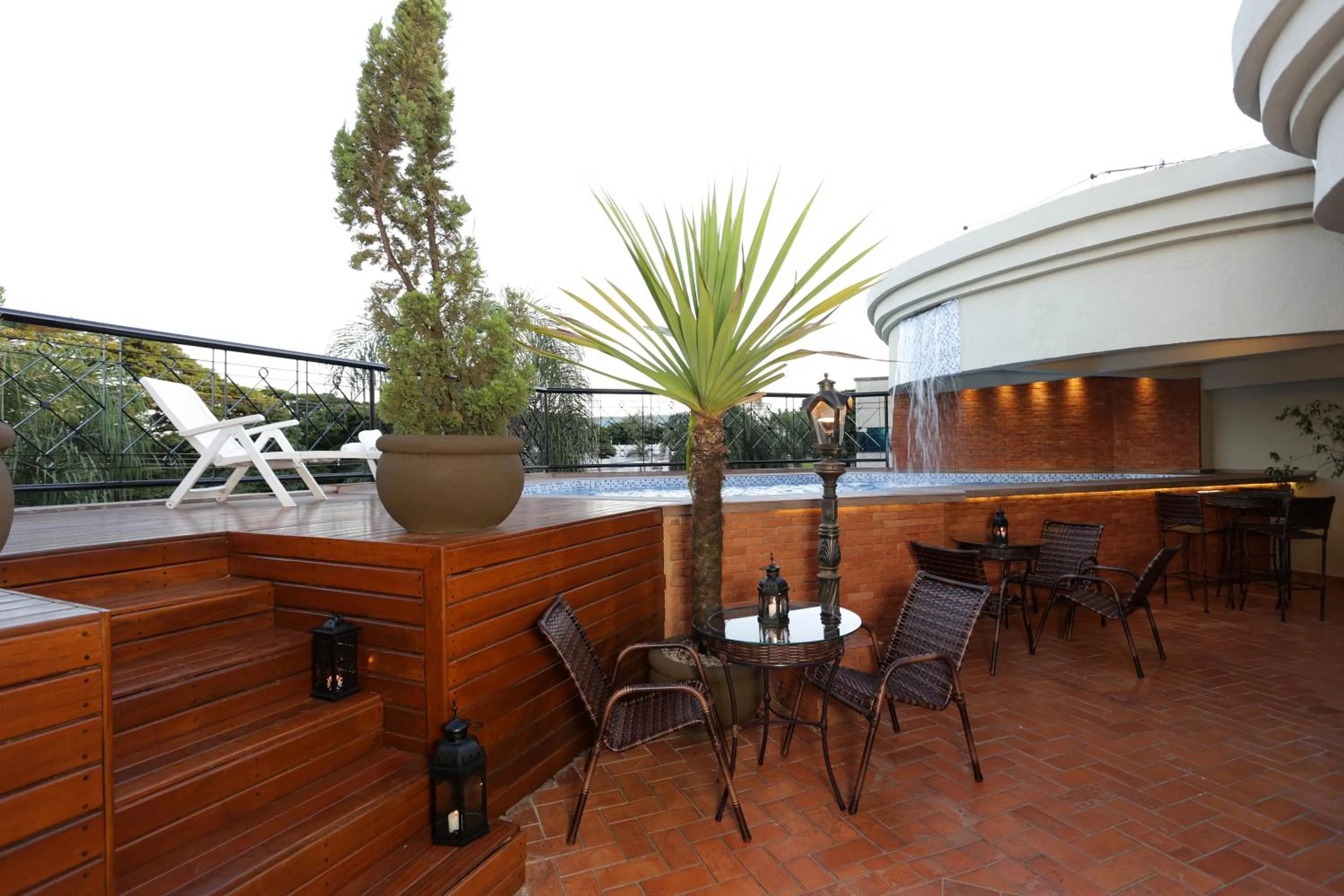 Seating area in Oasis Plaza Hotel