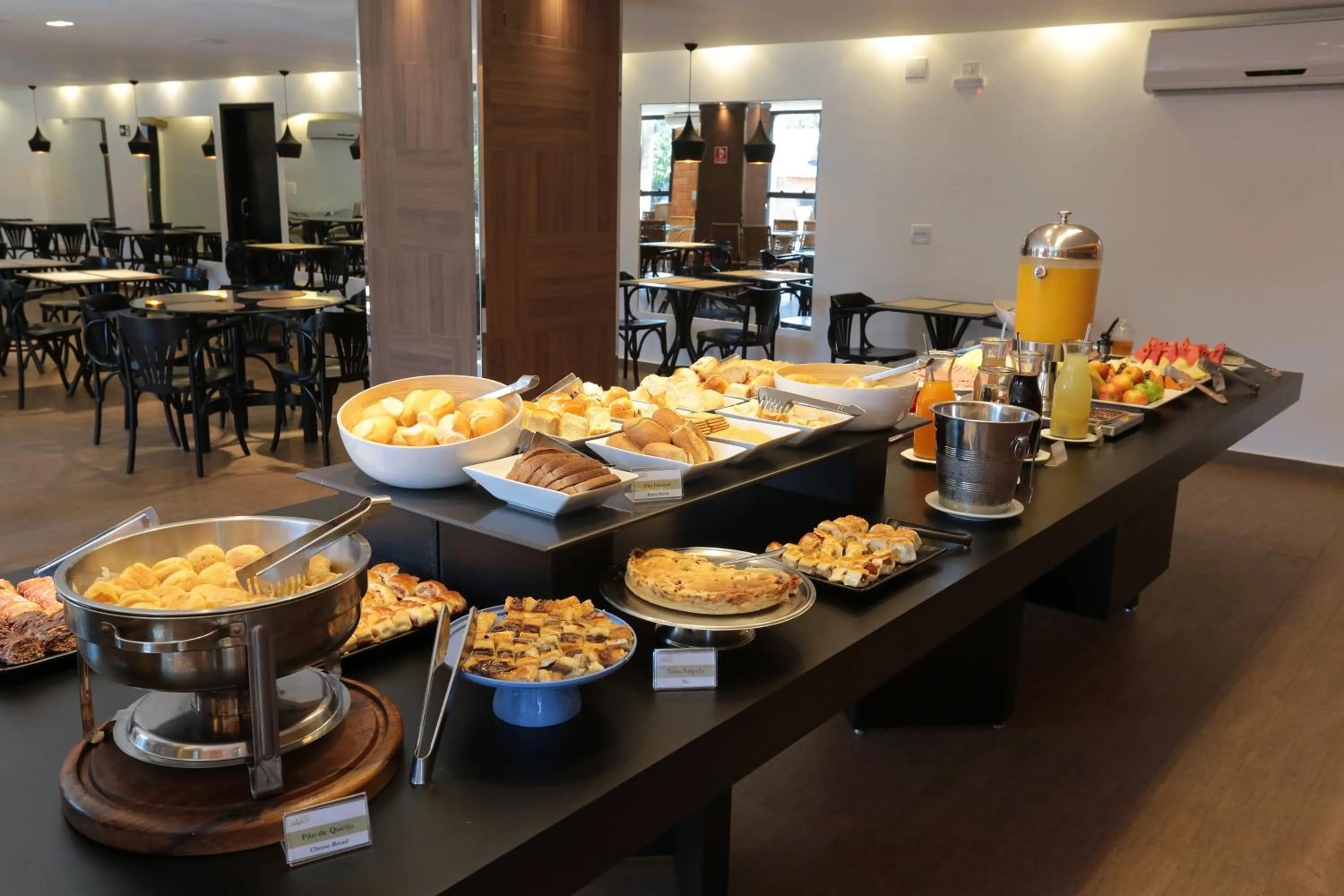 Breakfast in Oasis Plaza Hotel