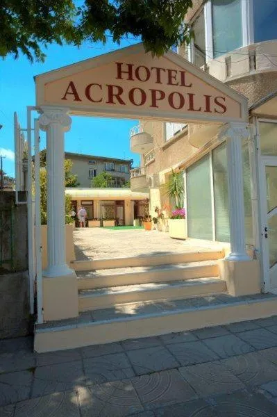 Facade/entrance in Hotel Acropolis