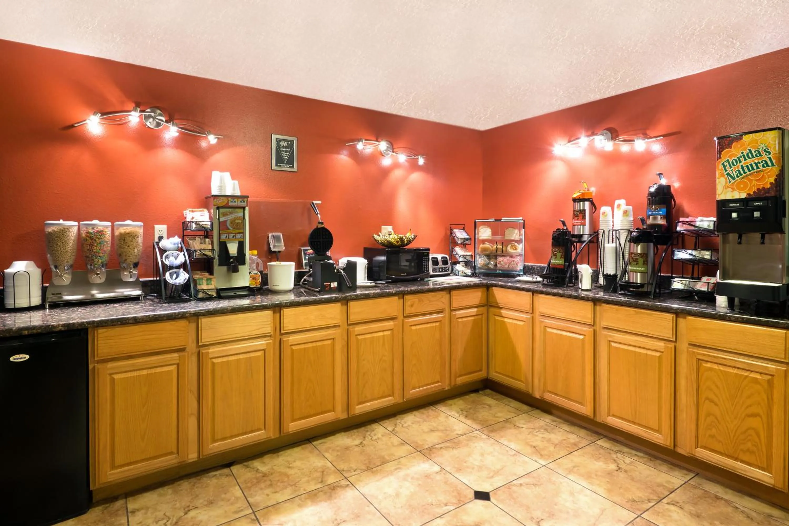 Super 8 by Wyndham Alamogordo - White Sands