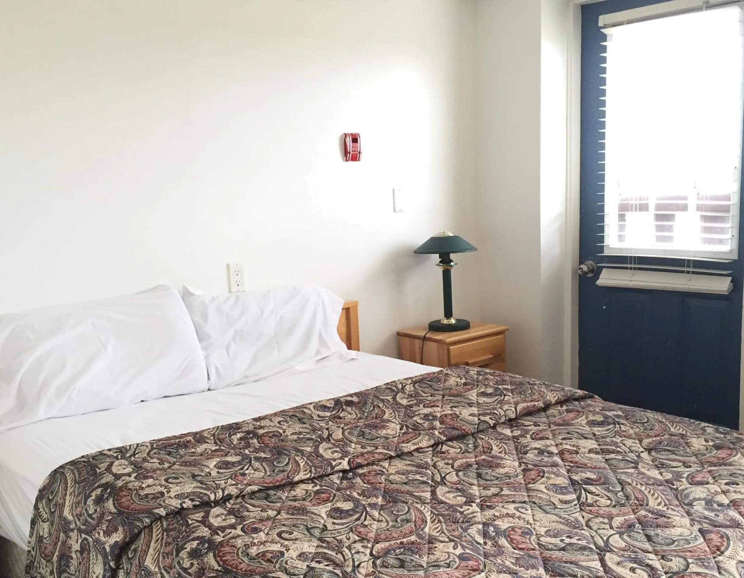 Bed in North Adventure Inn