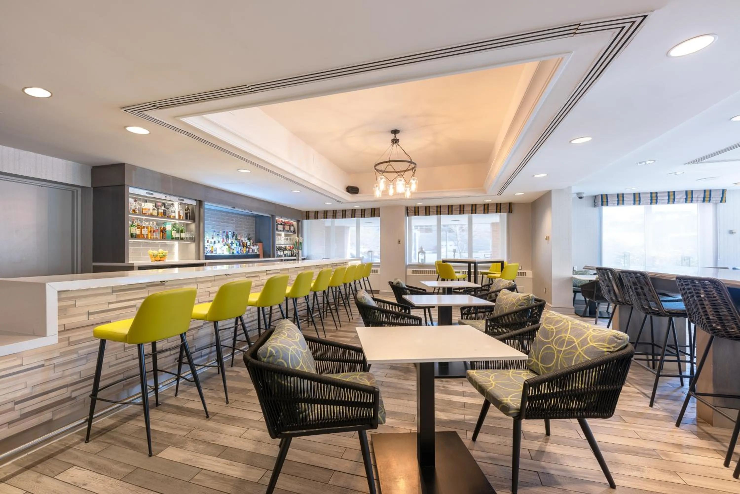 Restaurant/places to eat in The Simon Hotel Sydney