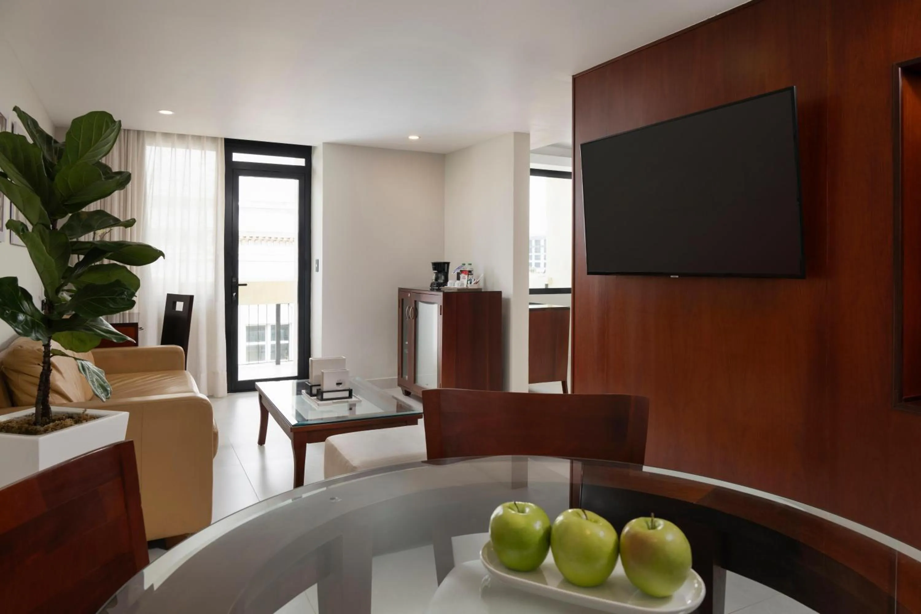 Photo of the whole room in Hodelpa Centro Plaza