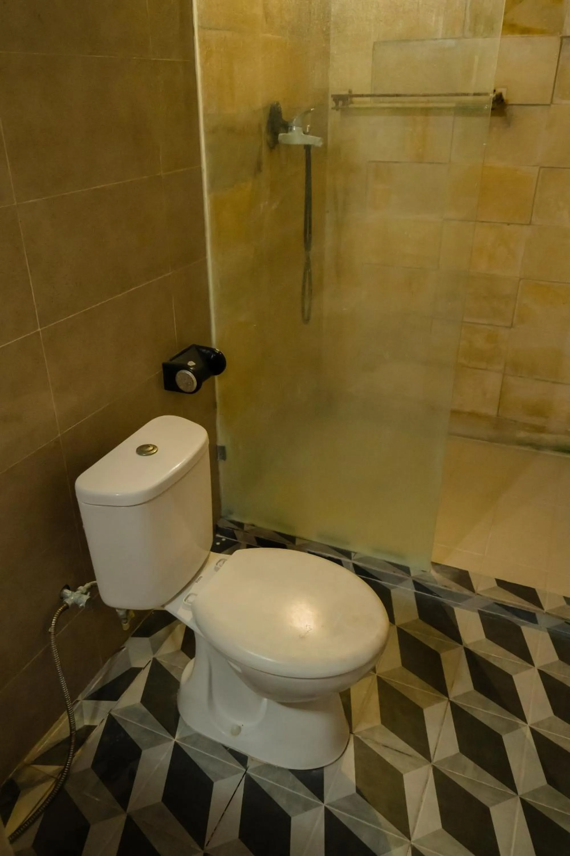 Toilet in The Mel Huts