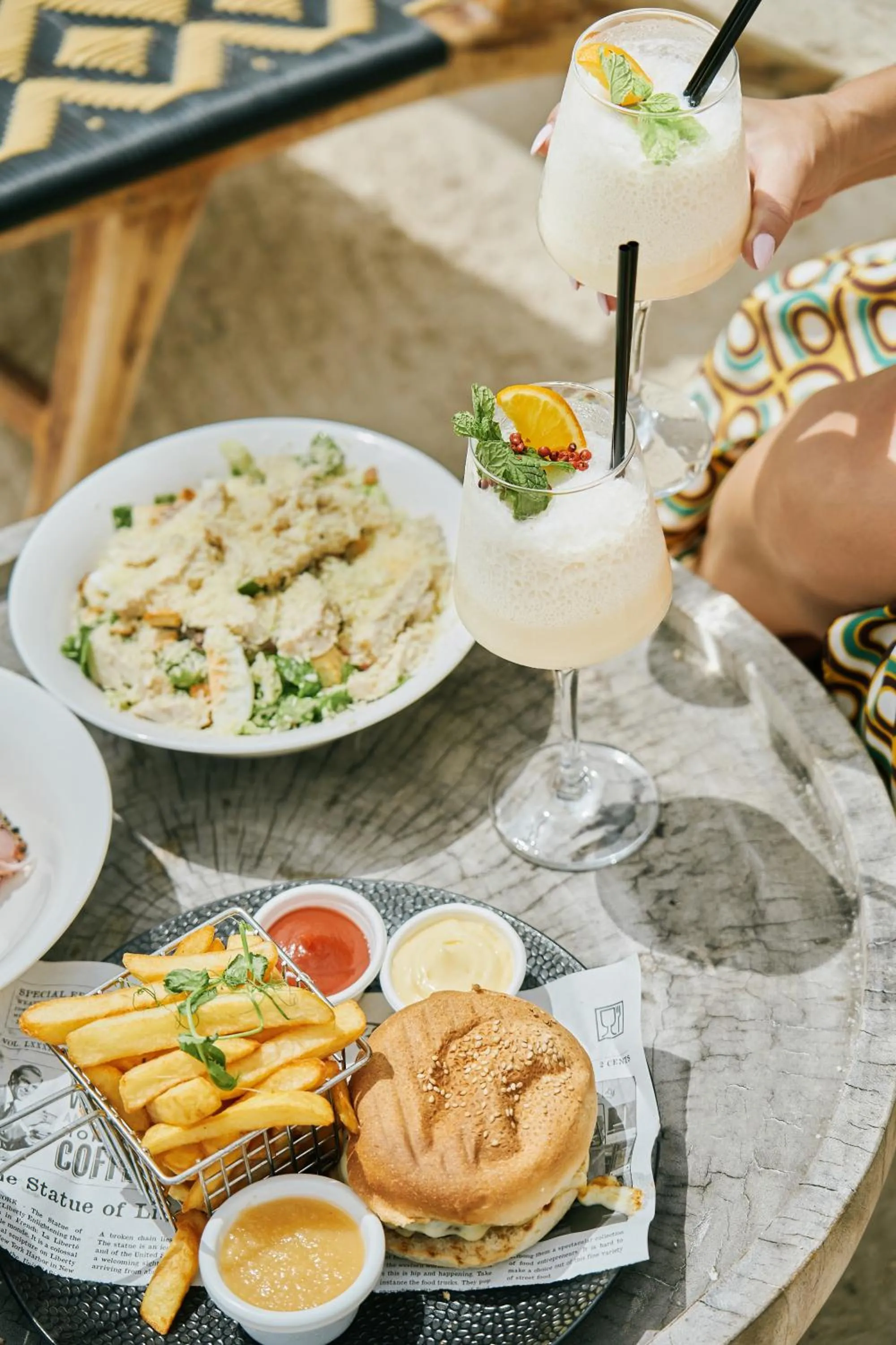 Restaurant/places to eat in Scuba Lodge City Beach