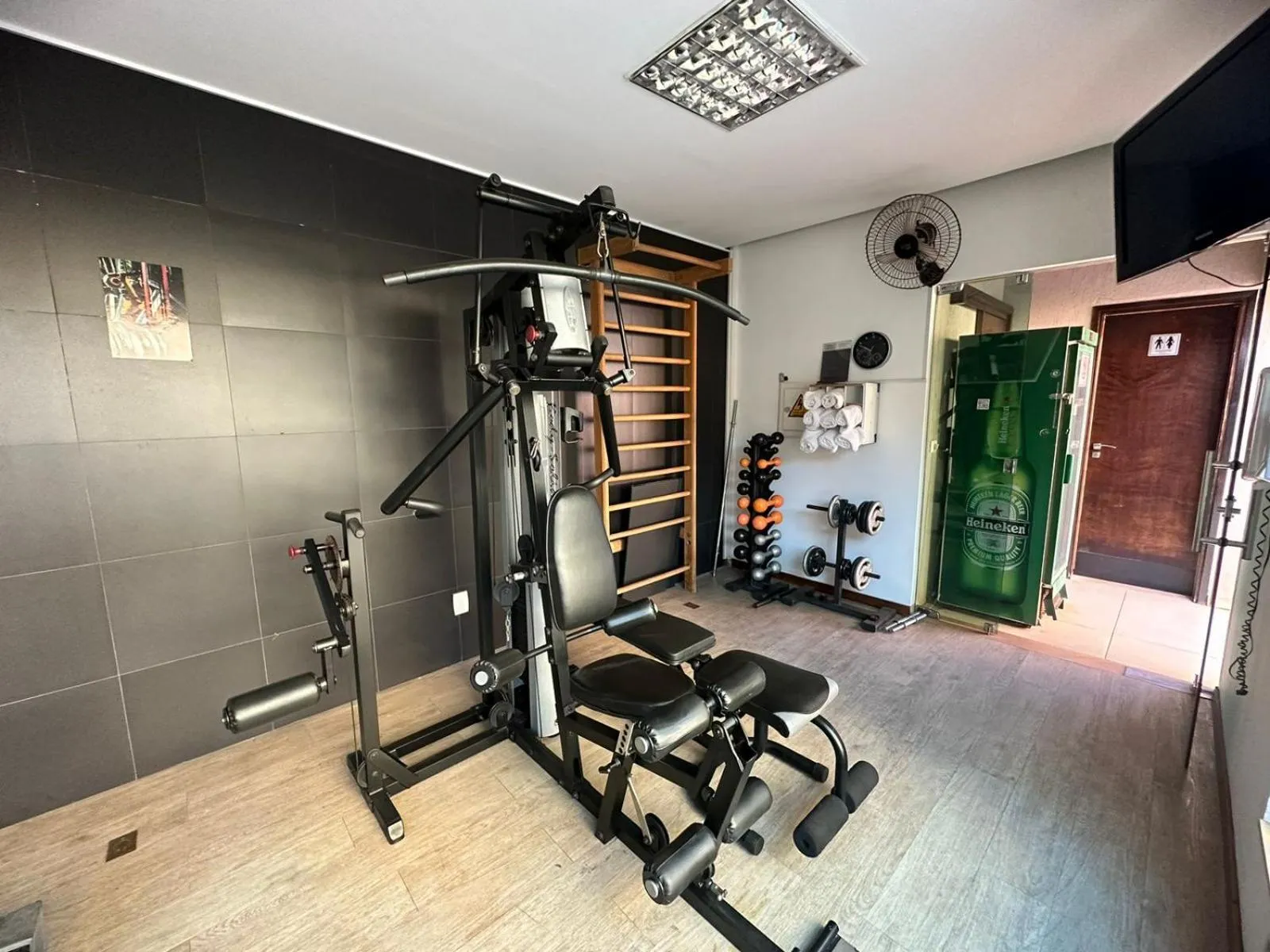 Fitness centre/facilities in Oasis Tower Hotel