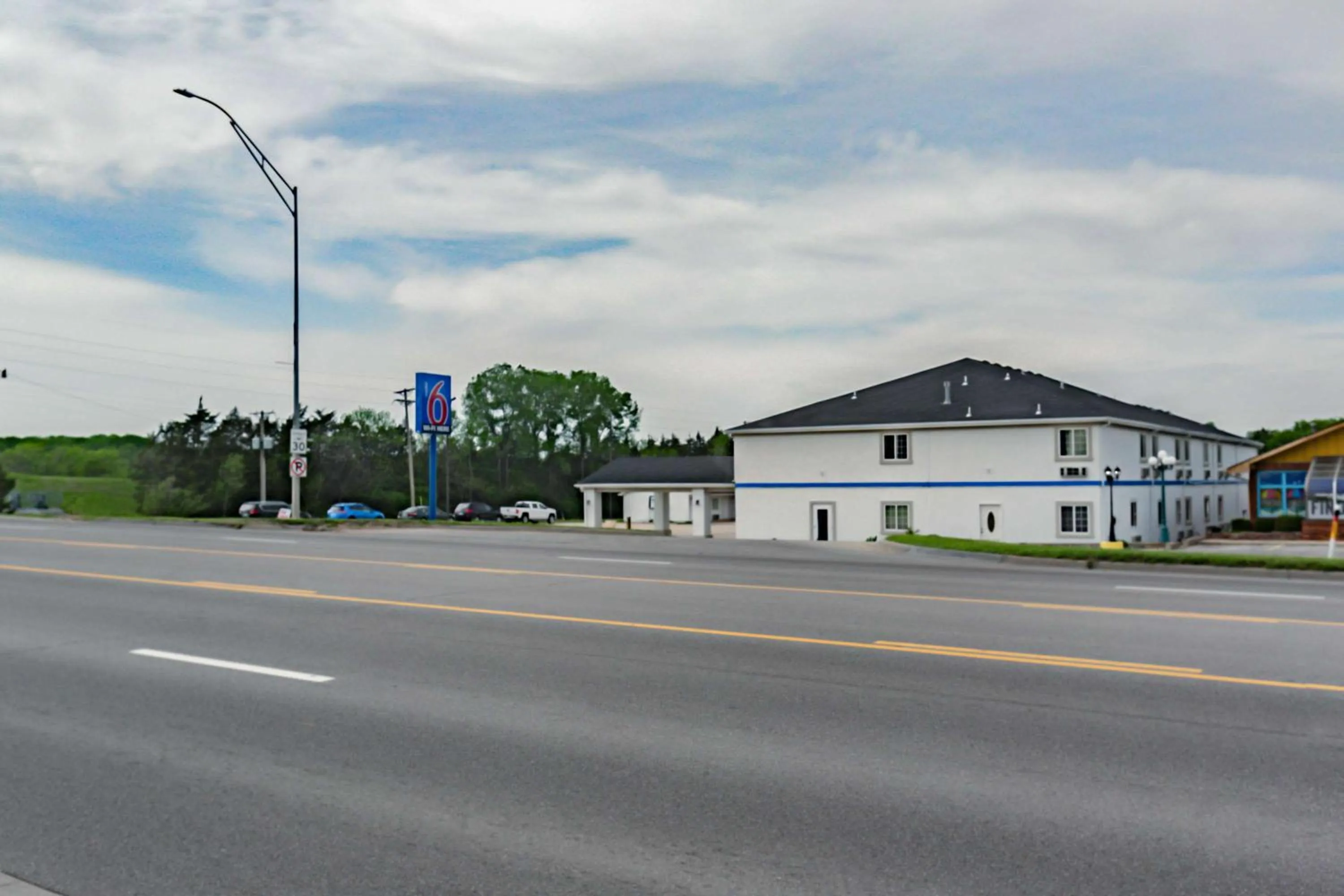 vending machine in Motel 6-Augusta, KS