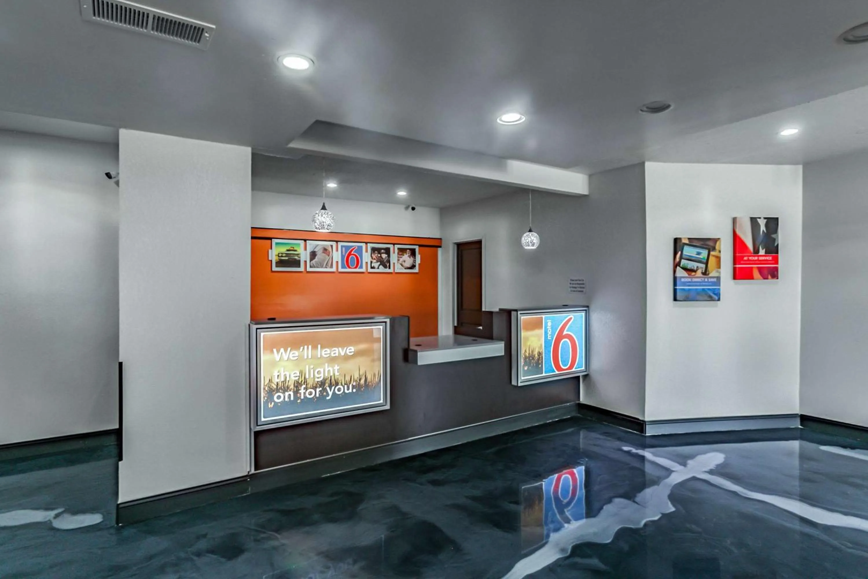 vending machine in Motel 6-Augusta, KS