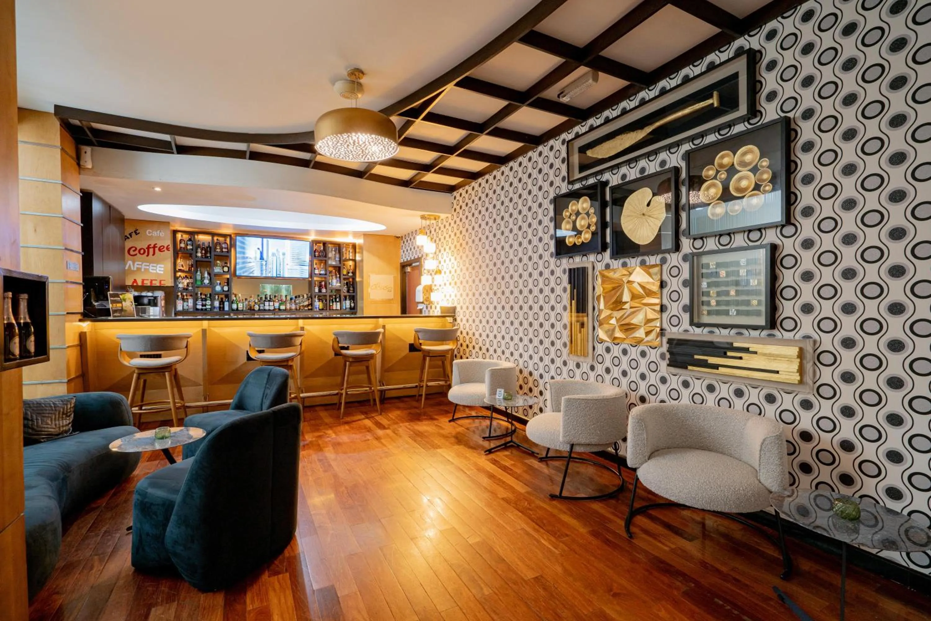 Lounge or bar in Hodelpa Garden Court