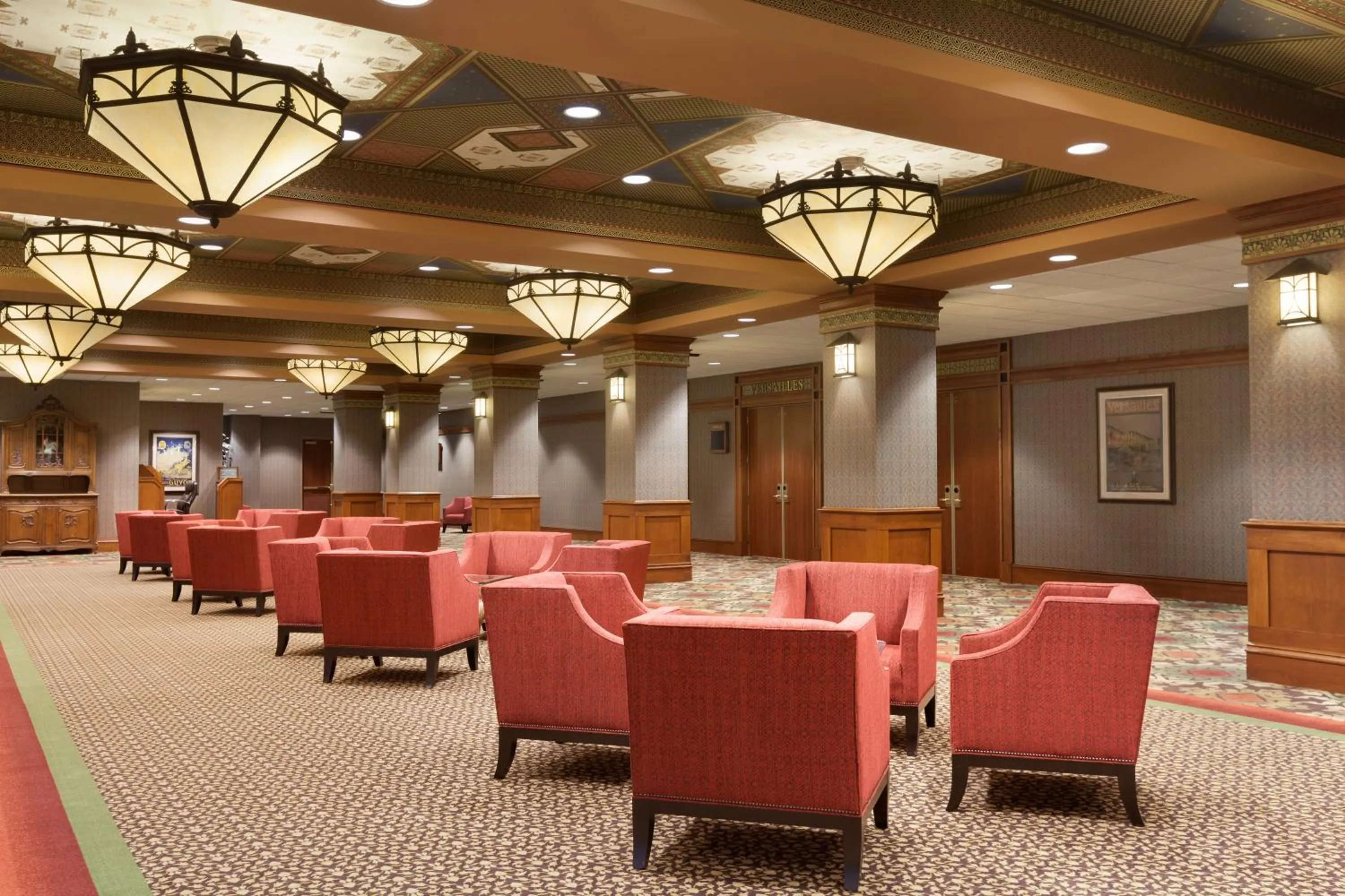 Business facilities in Chateau on the Lake Resort Spa and Convention Center