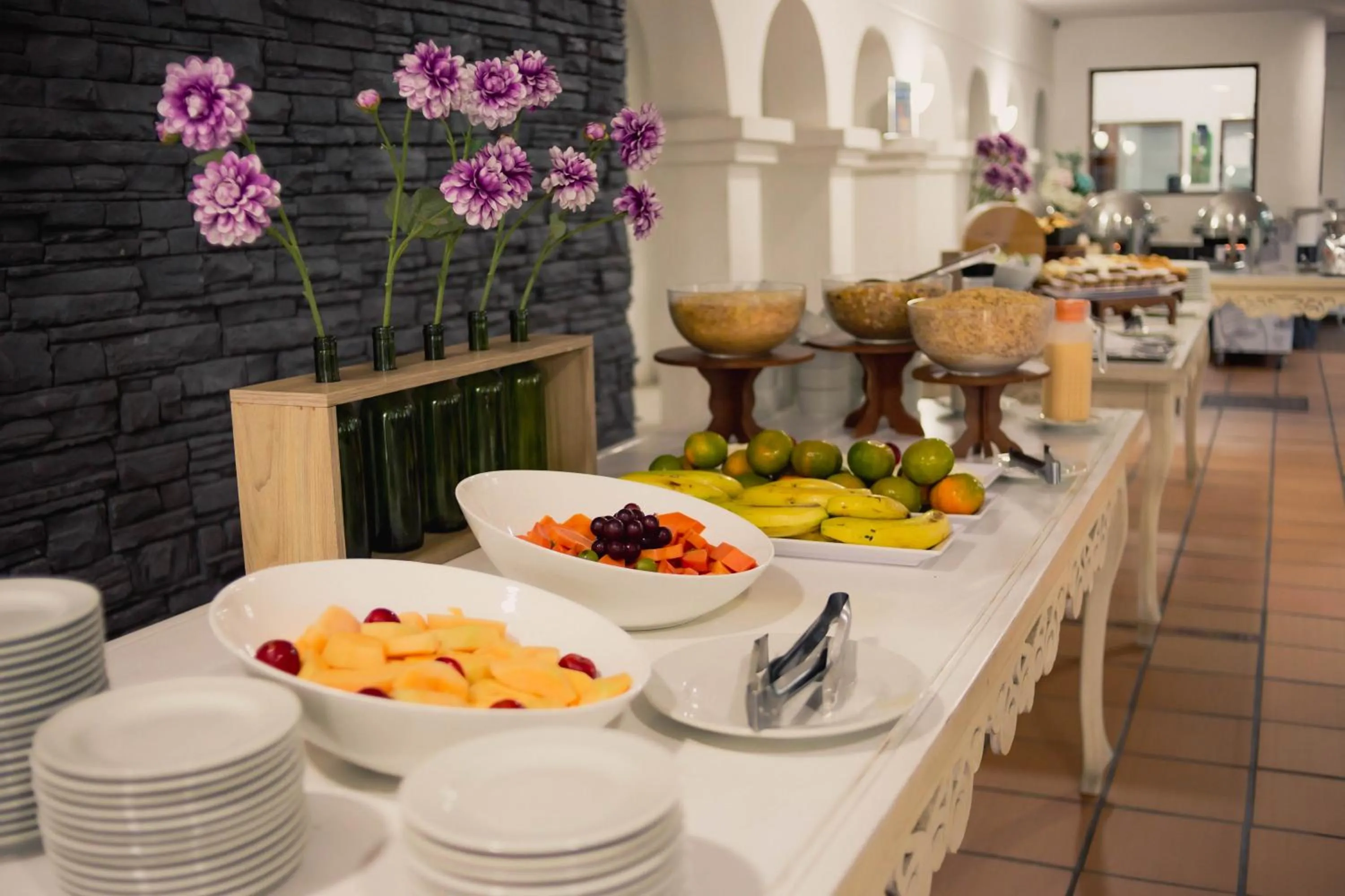 Buffet breakfast in Hotel Faranda Bolivar Cucuta, a member of Radisson Individuals