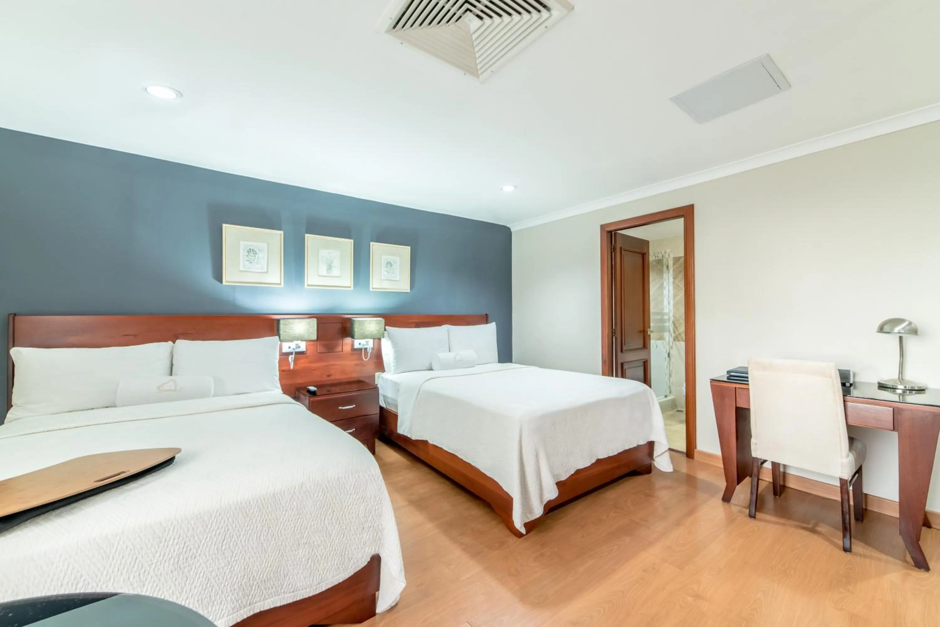 Property building, Bed in Hodelpa Gran Almirante