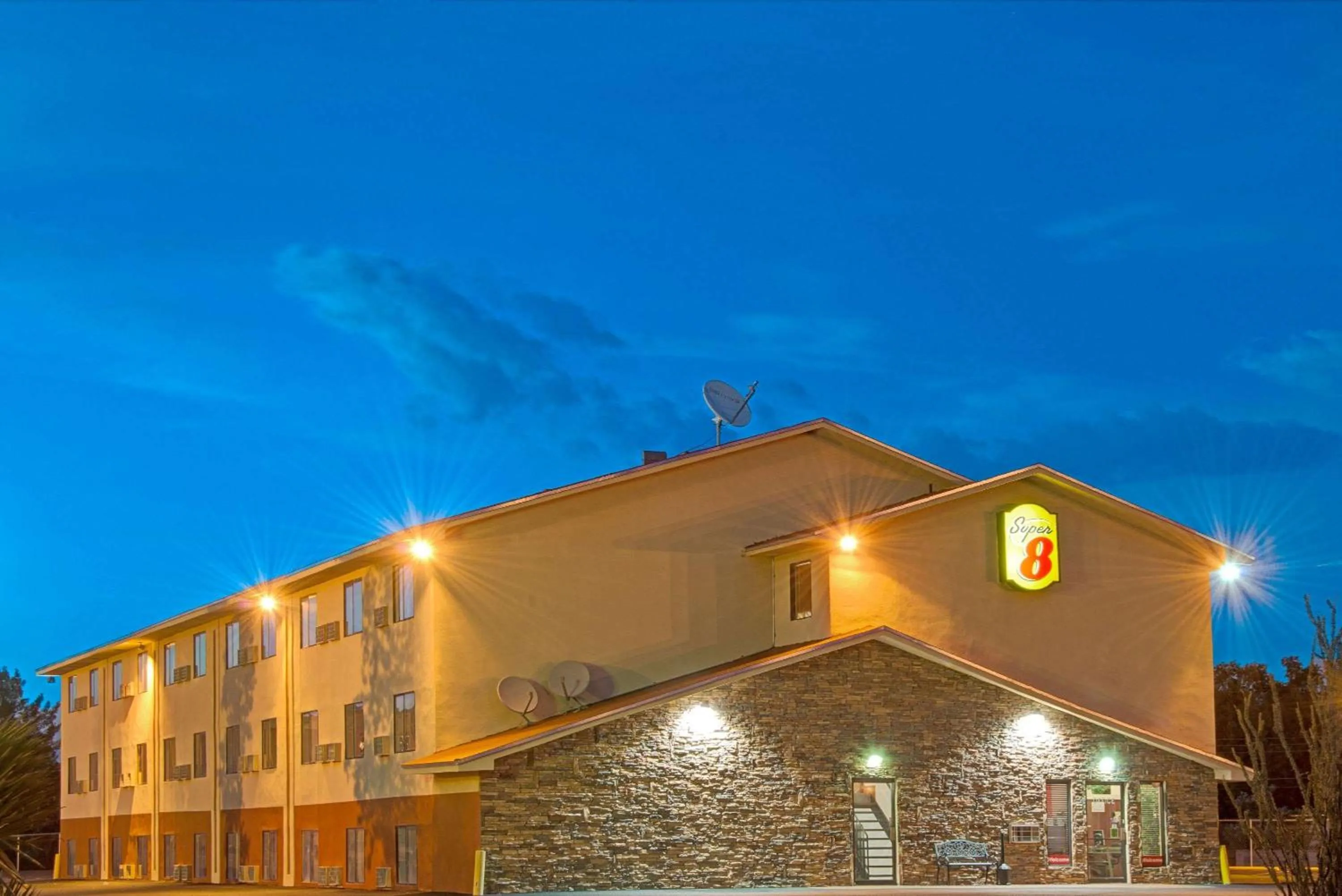 Property building in Super 8 by Wyndham Las Cruces University Area