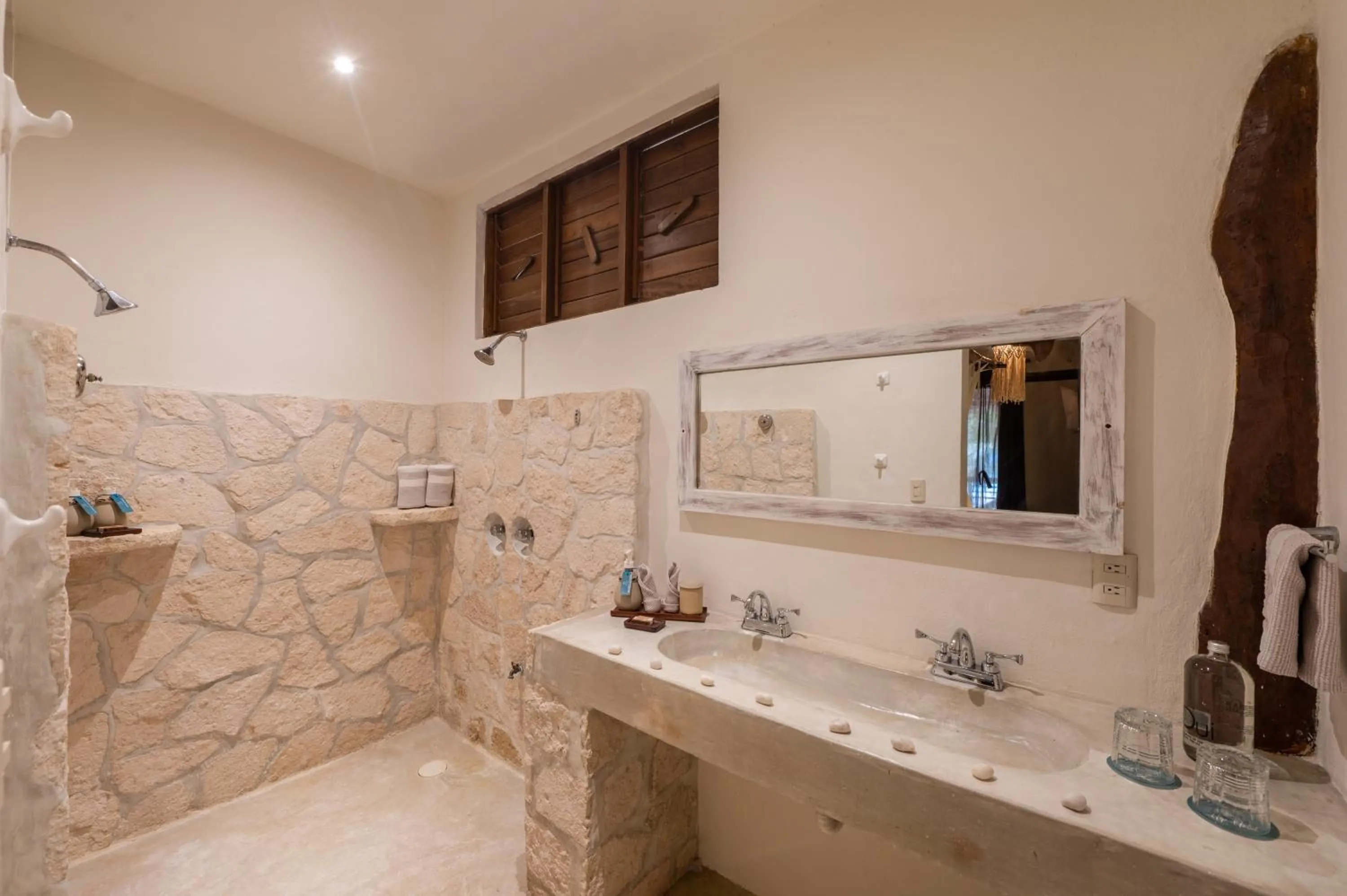 Shower, Bathroom in HIP HOTEL By Ana y José - All inclusive