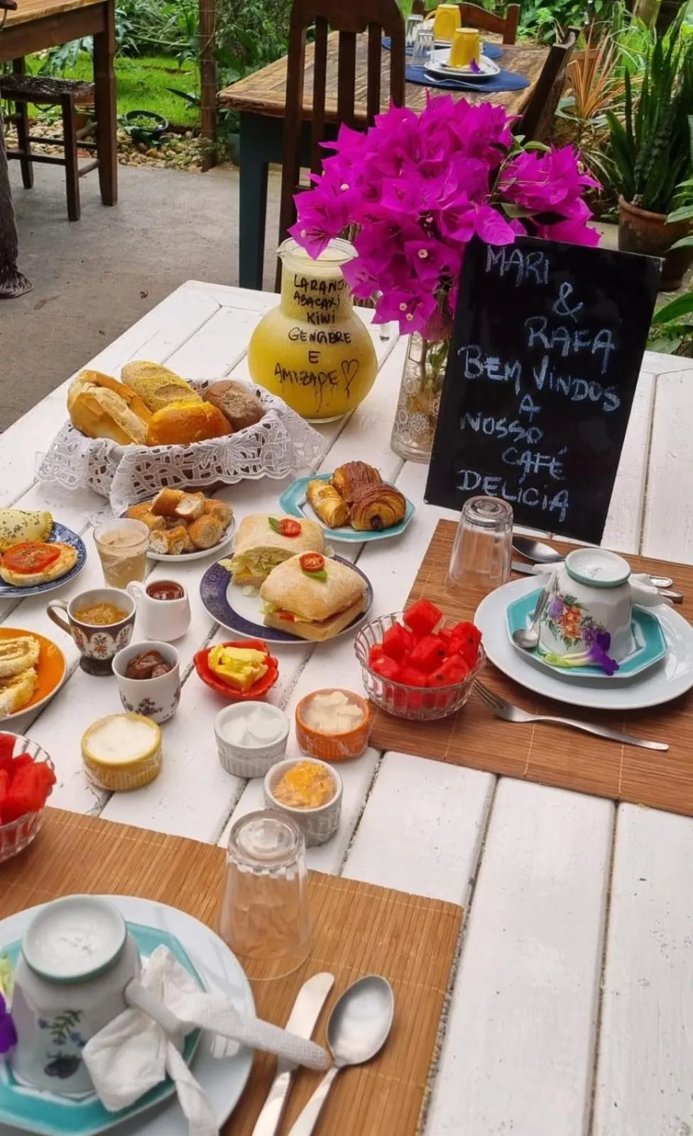 Breakfast in Pousada Santarina