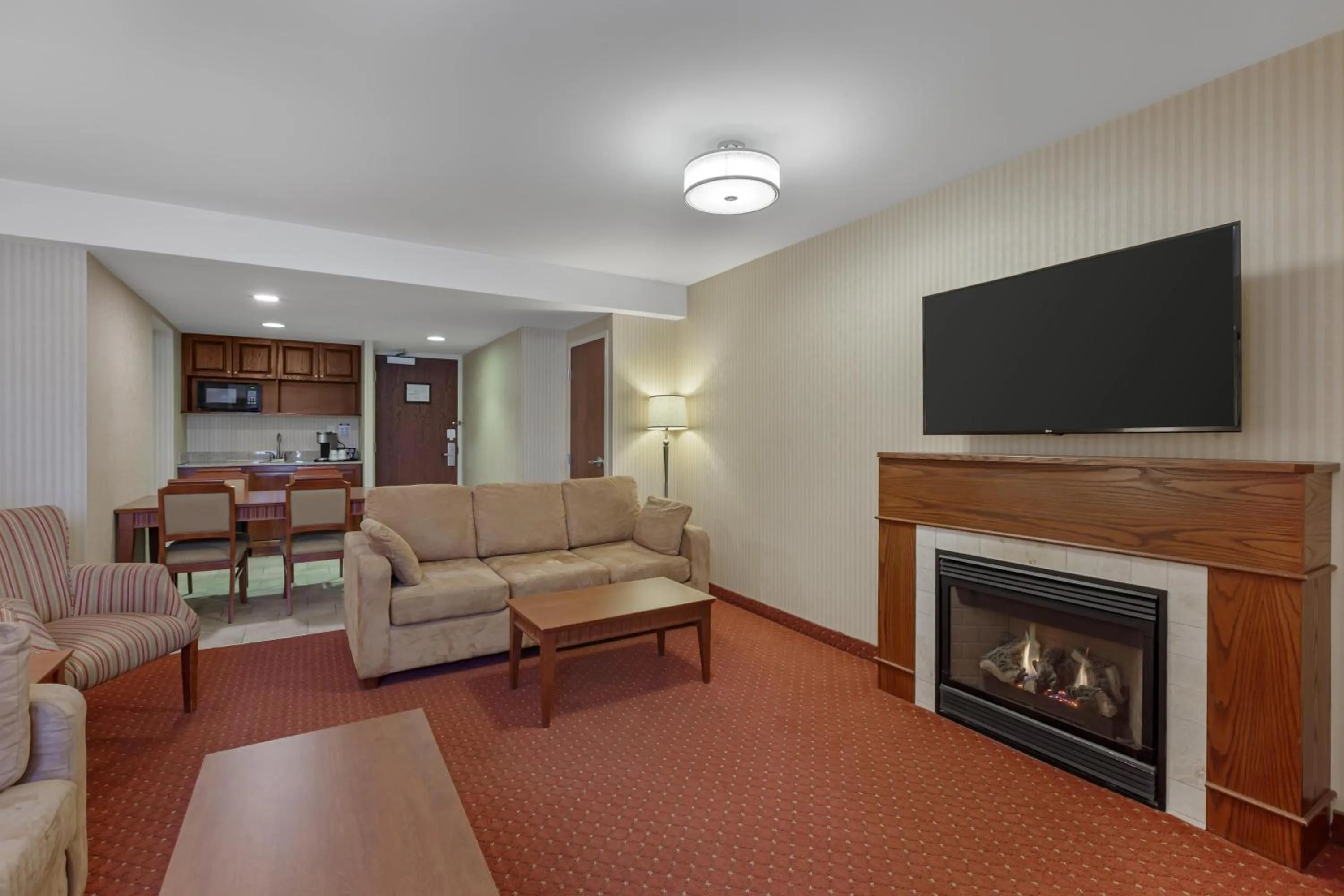 Bedroom in Best Western Plus Otonabee Inn