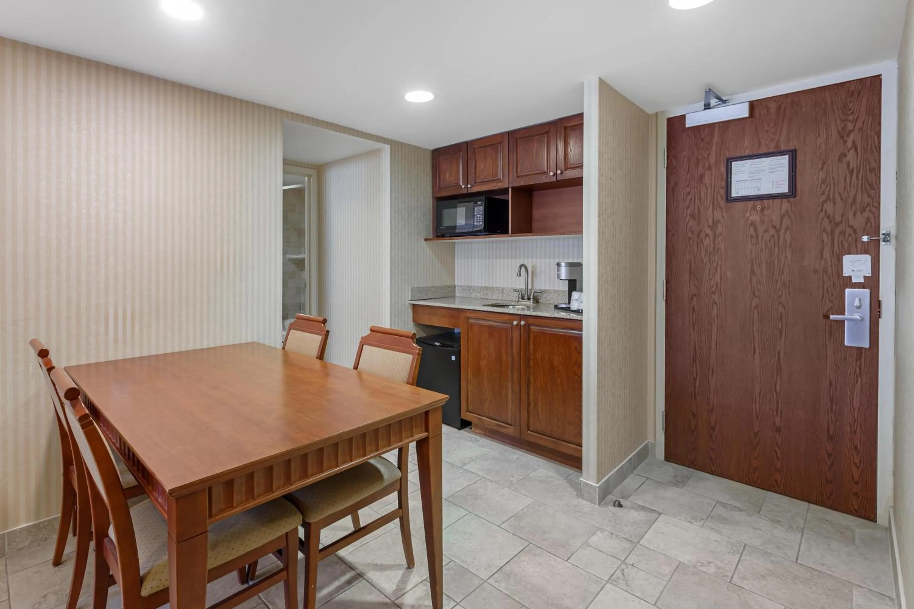 Bedroom in Best Western Plus Otonabee Inn