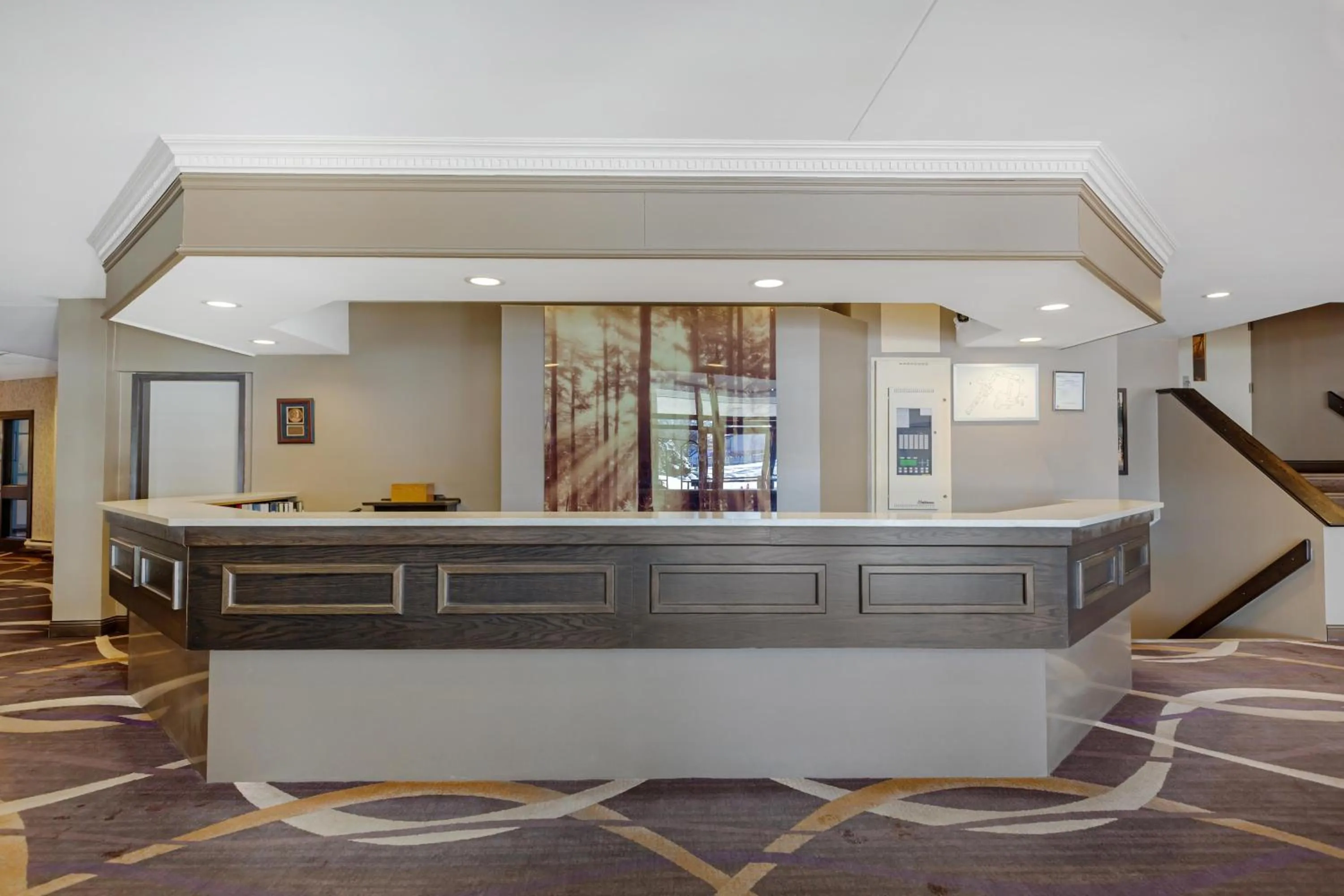 Lobby or reception in Best Western Plus Otonabee Inn