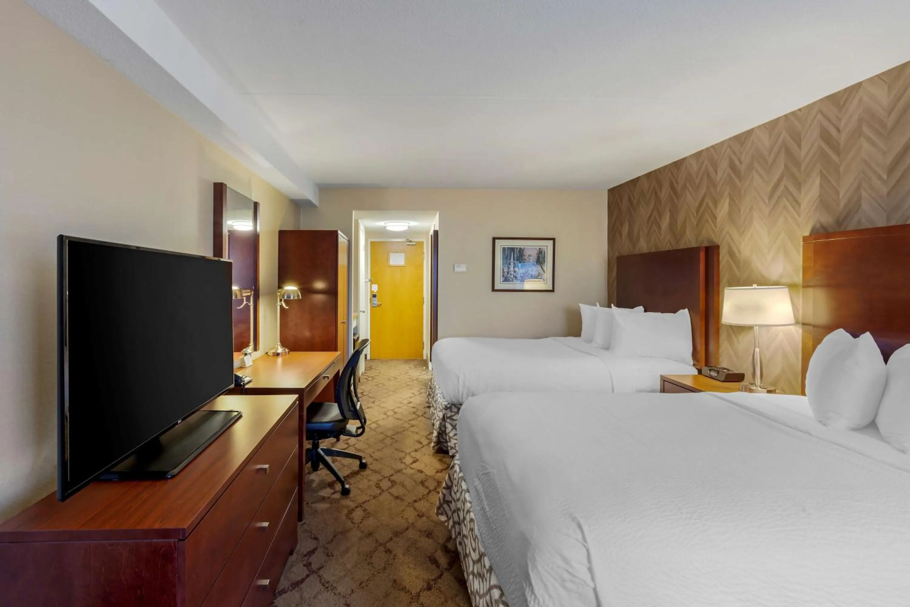 Bedroom, Bed in Best Western Plus Otonabee Inn