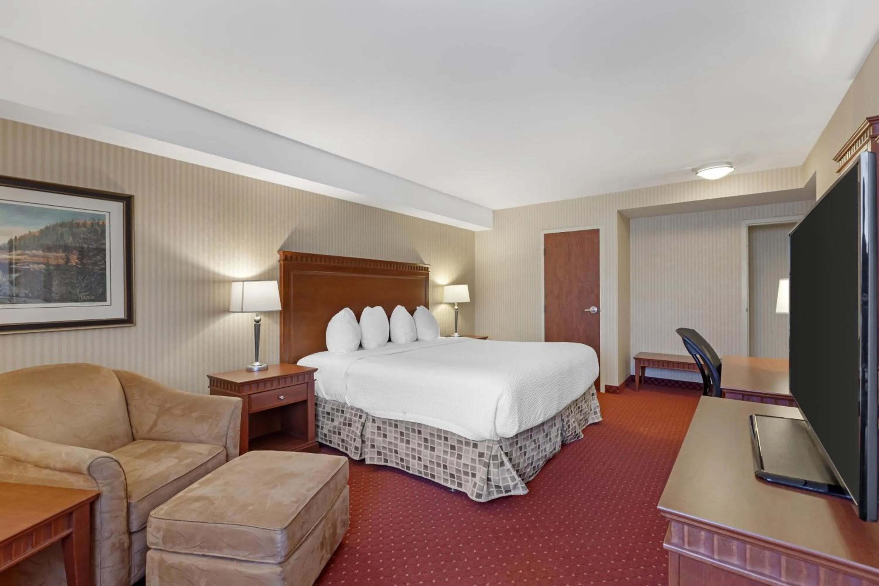 Bedroom, Bed in Best Western Plus Otonabee Inn