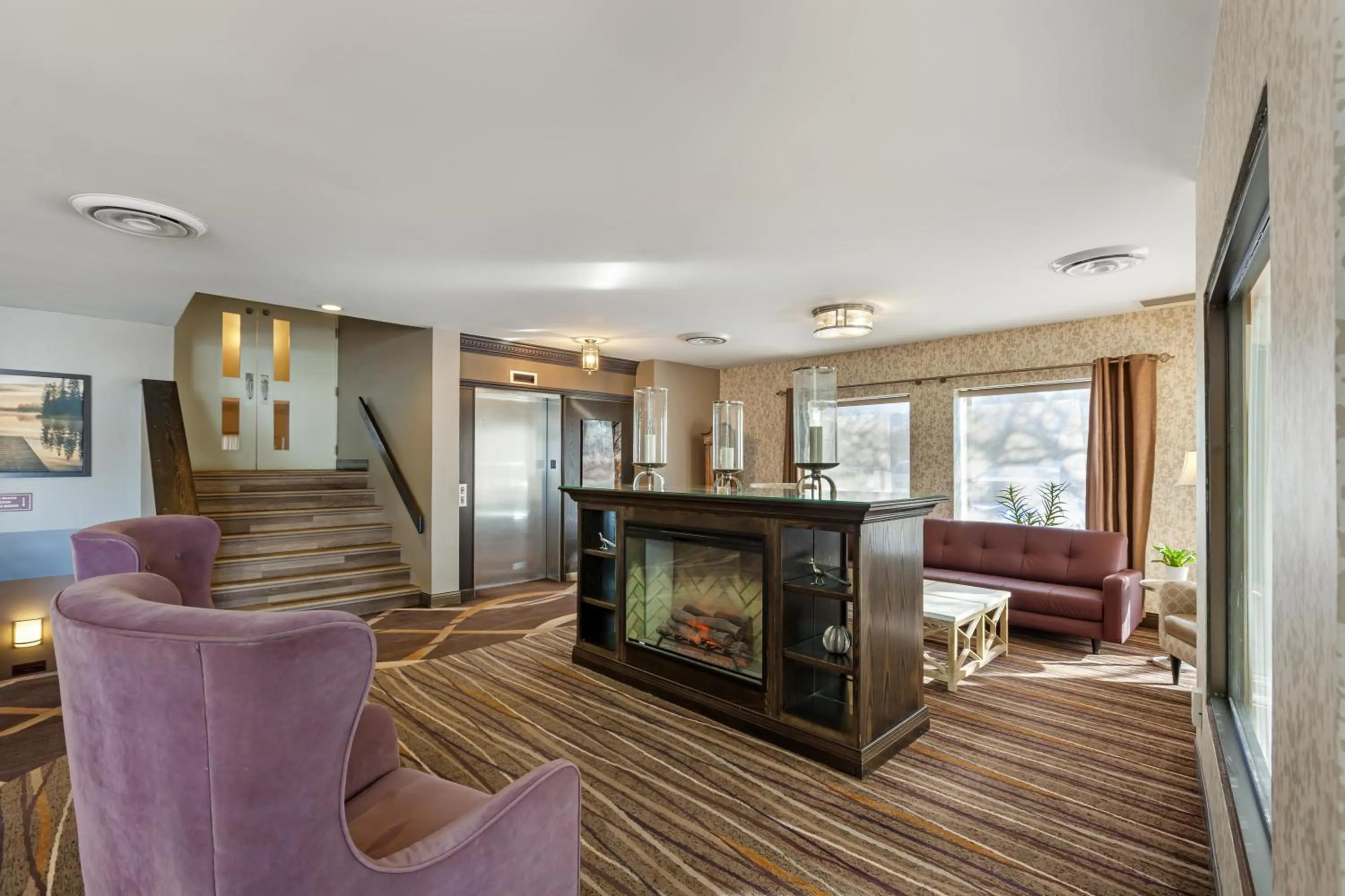 Lobby or reception in Best Western Plus Otonabee Inn