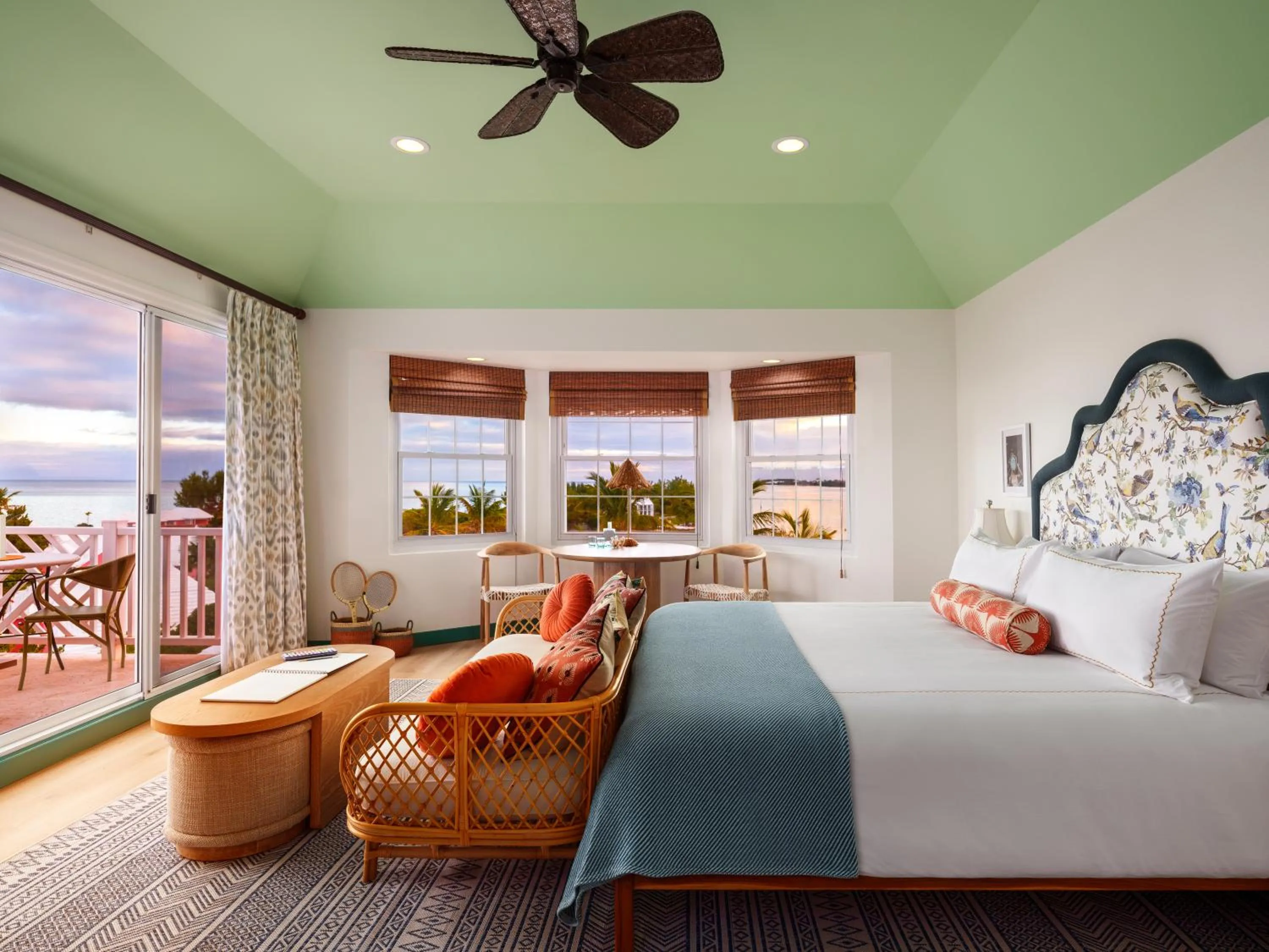 Seating area, Bed in Cambridge Beaches Resort and Spa