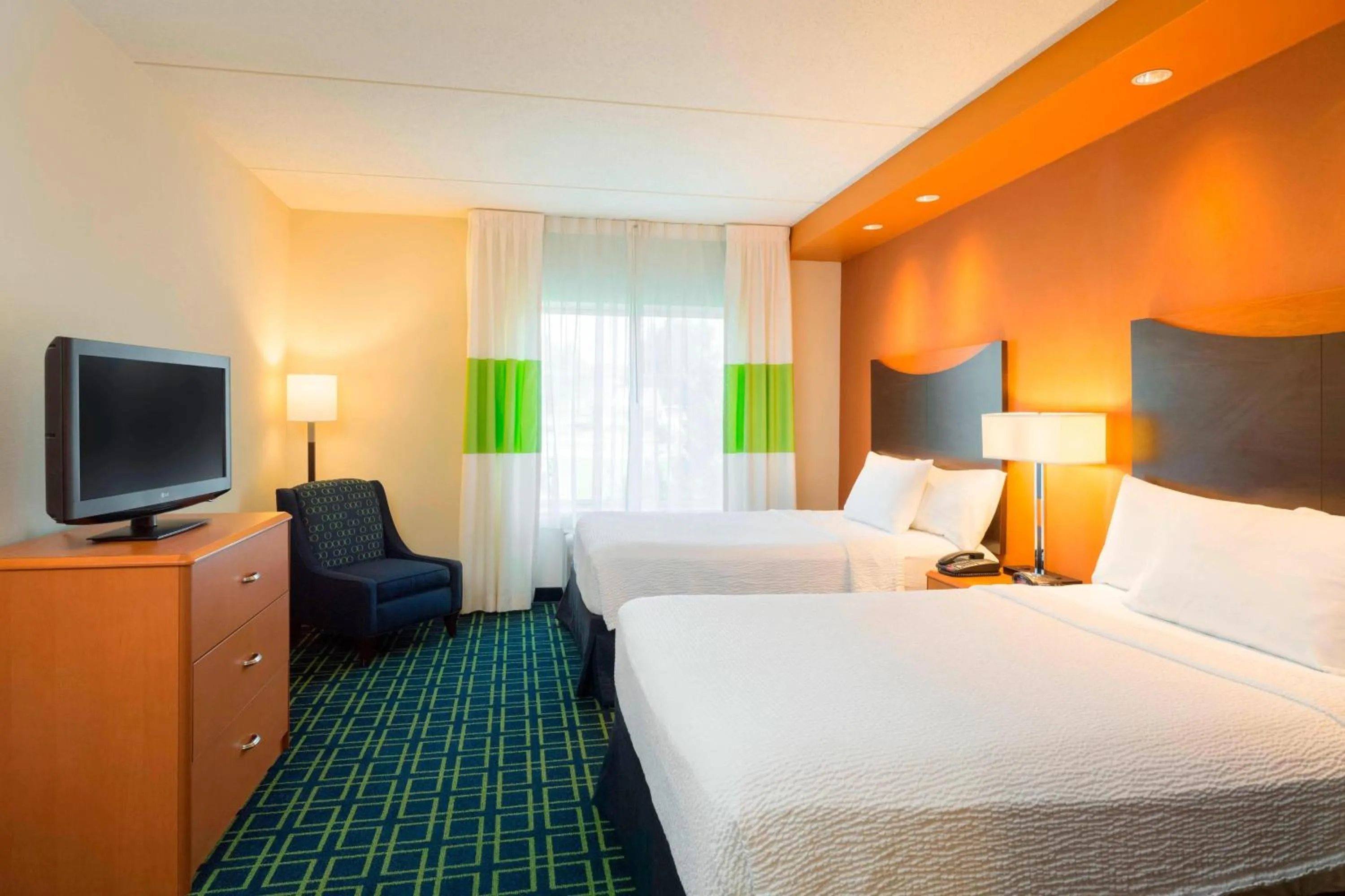 Bedroom, Bed in Fairfield Inn & Suites Huntingdon Raystown Lake