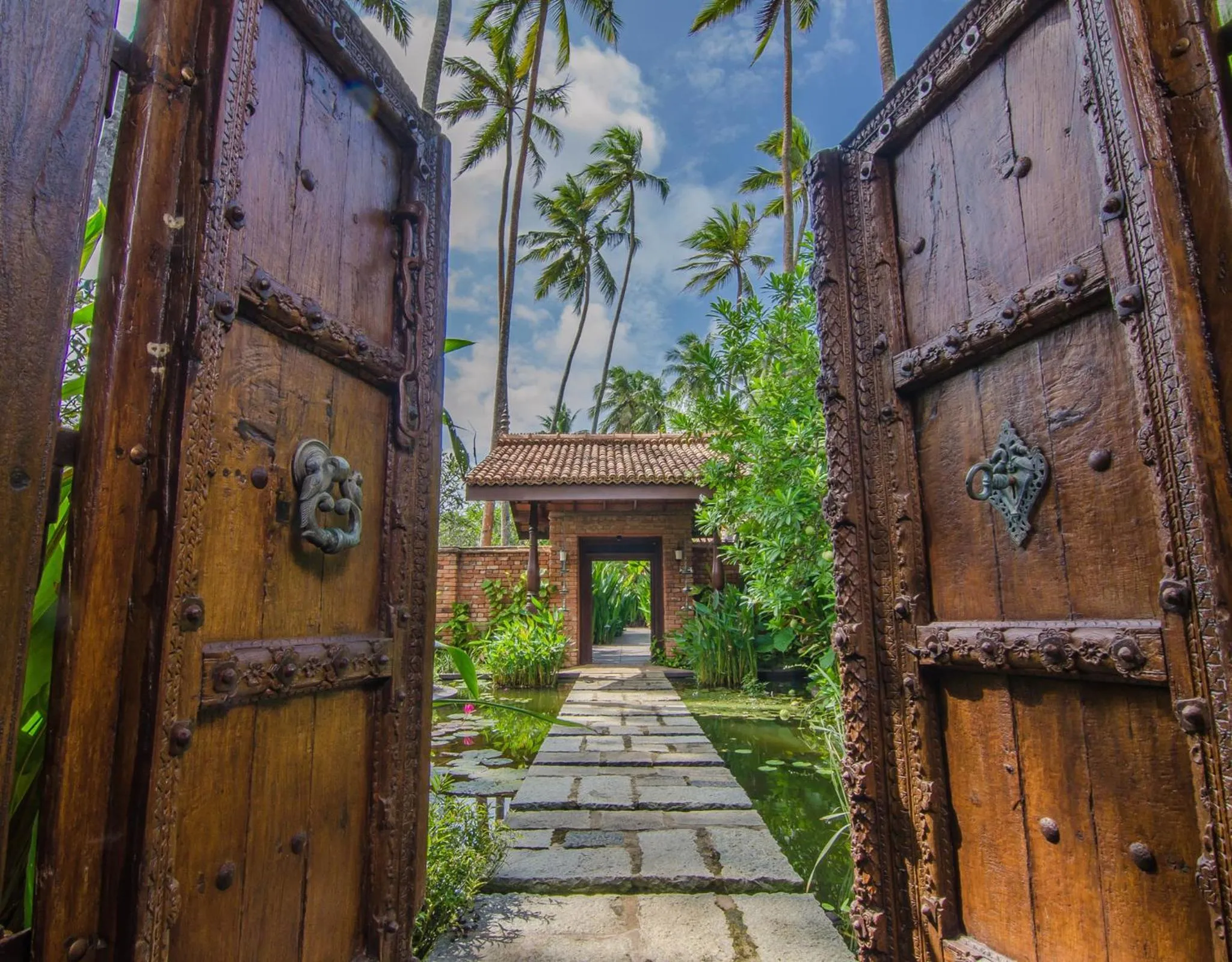 Facade/entrance in Reef Villa