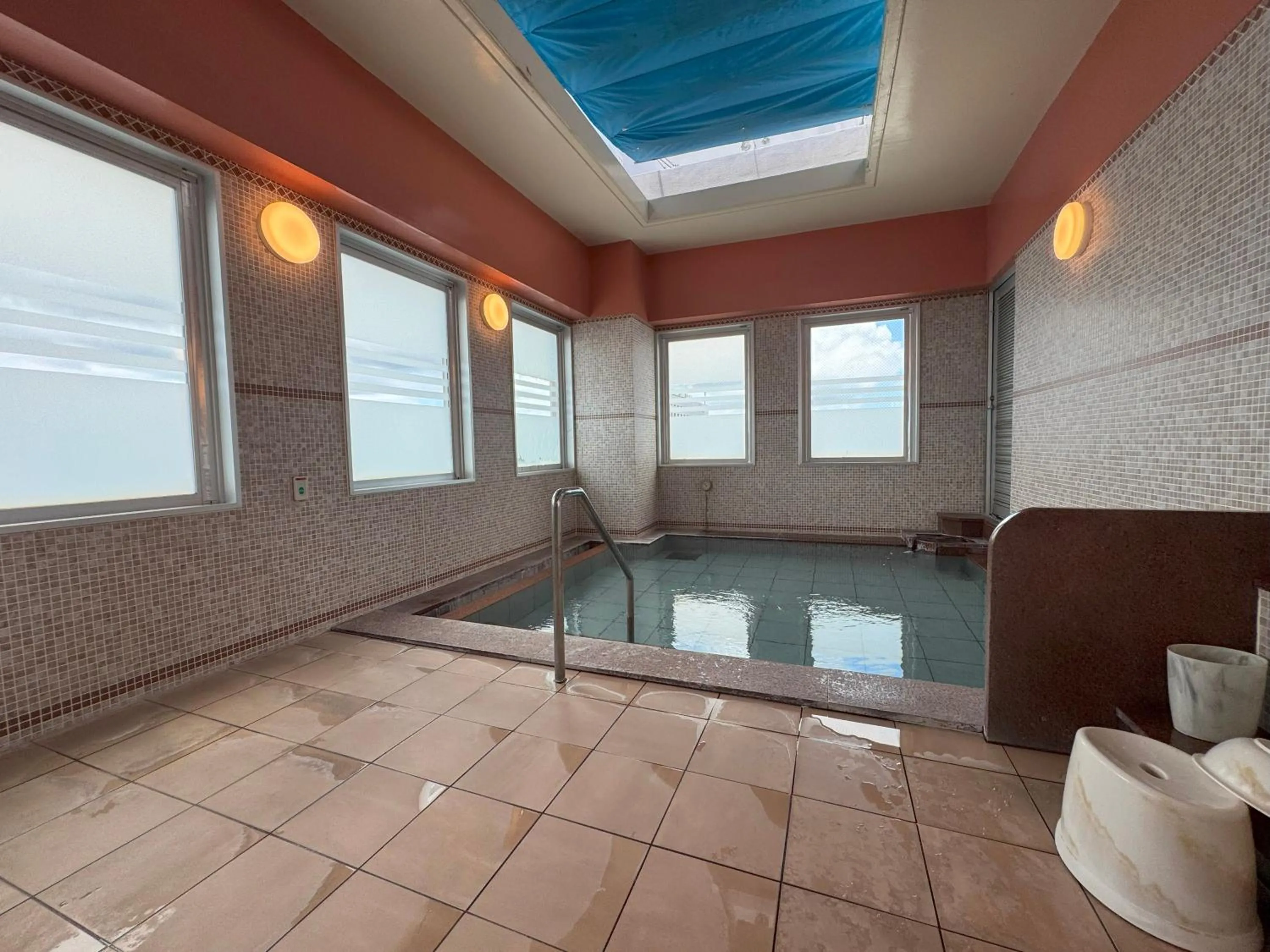 Public Bath in Hotel Route-Inn Nahatomariko