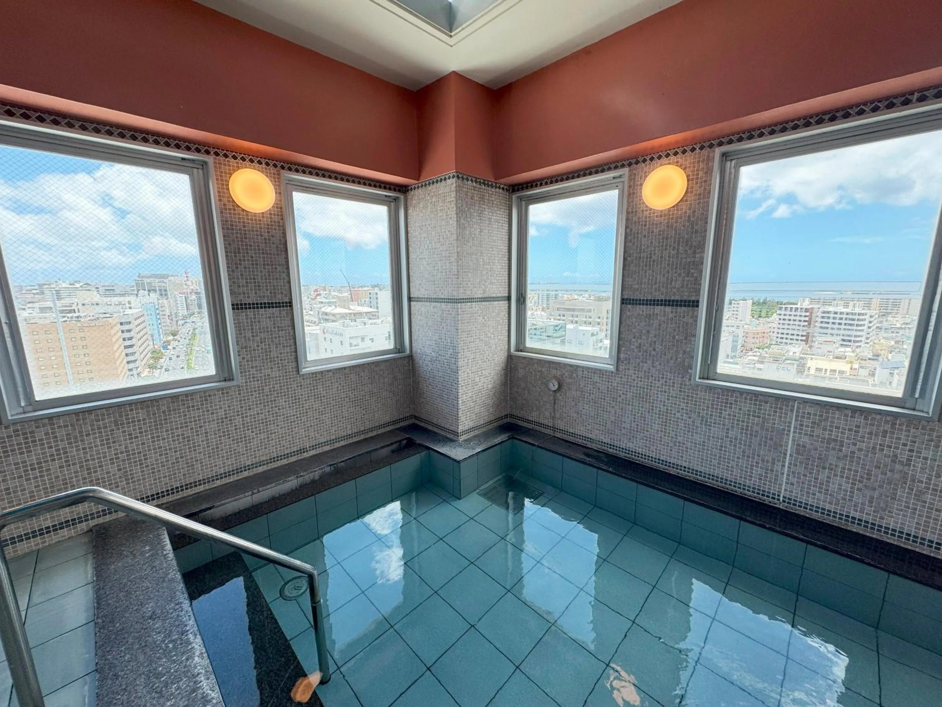 Public Bath in Hotel Route-Inn Nahatomariko