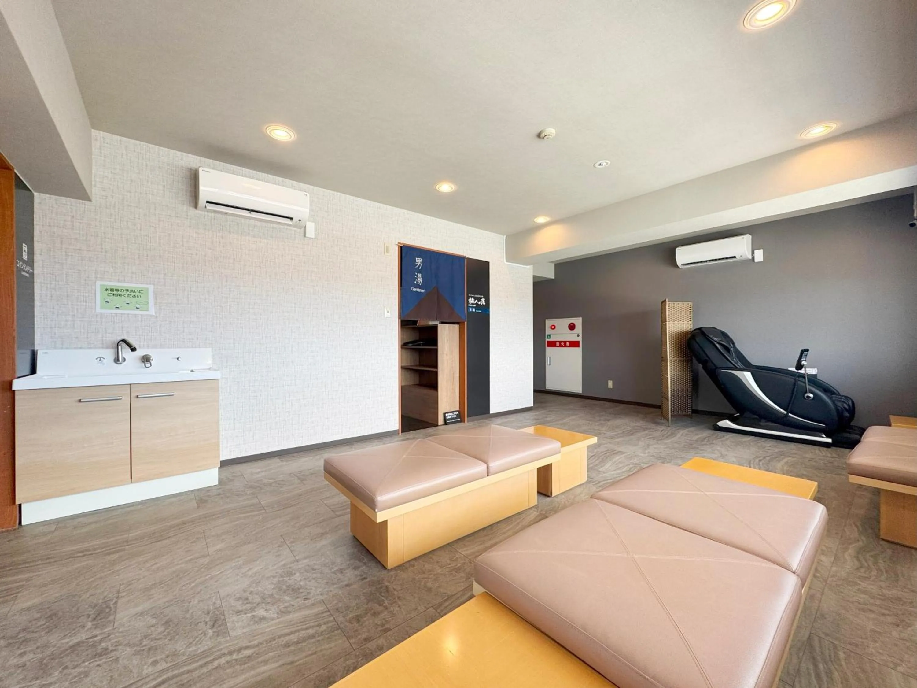 Area and facilities in Hotel Route-Inn Nahatomariko